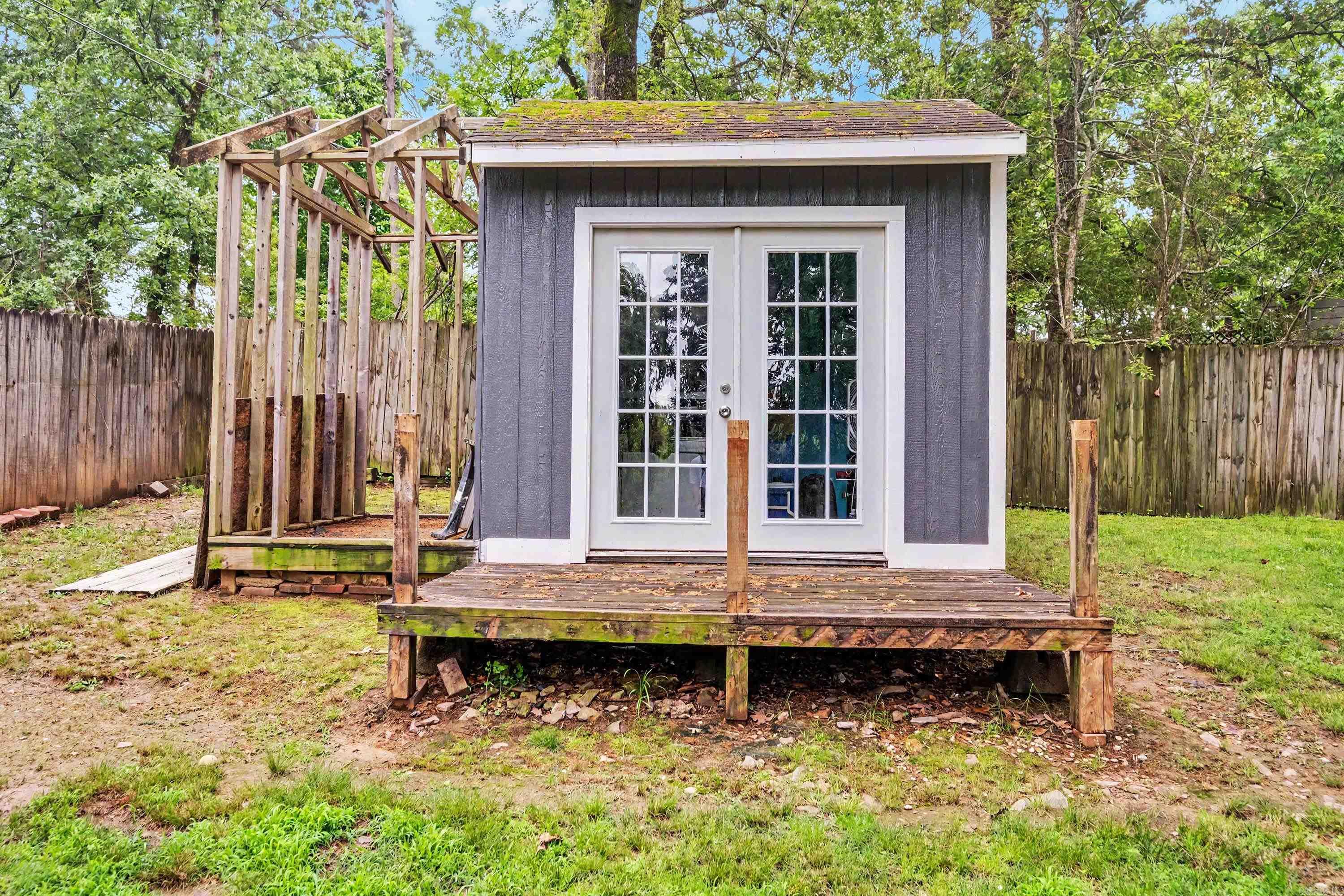 PLEASANT VIEW - Residential