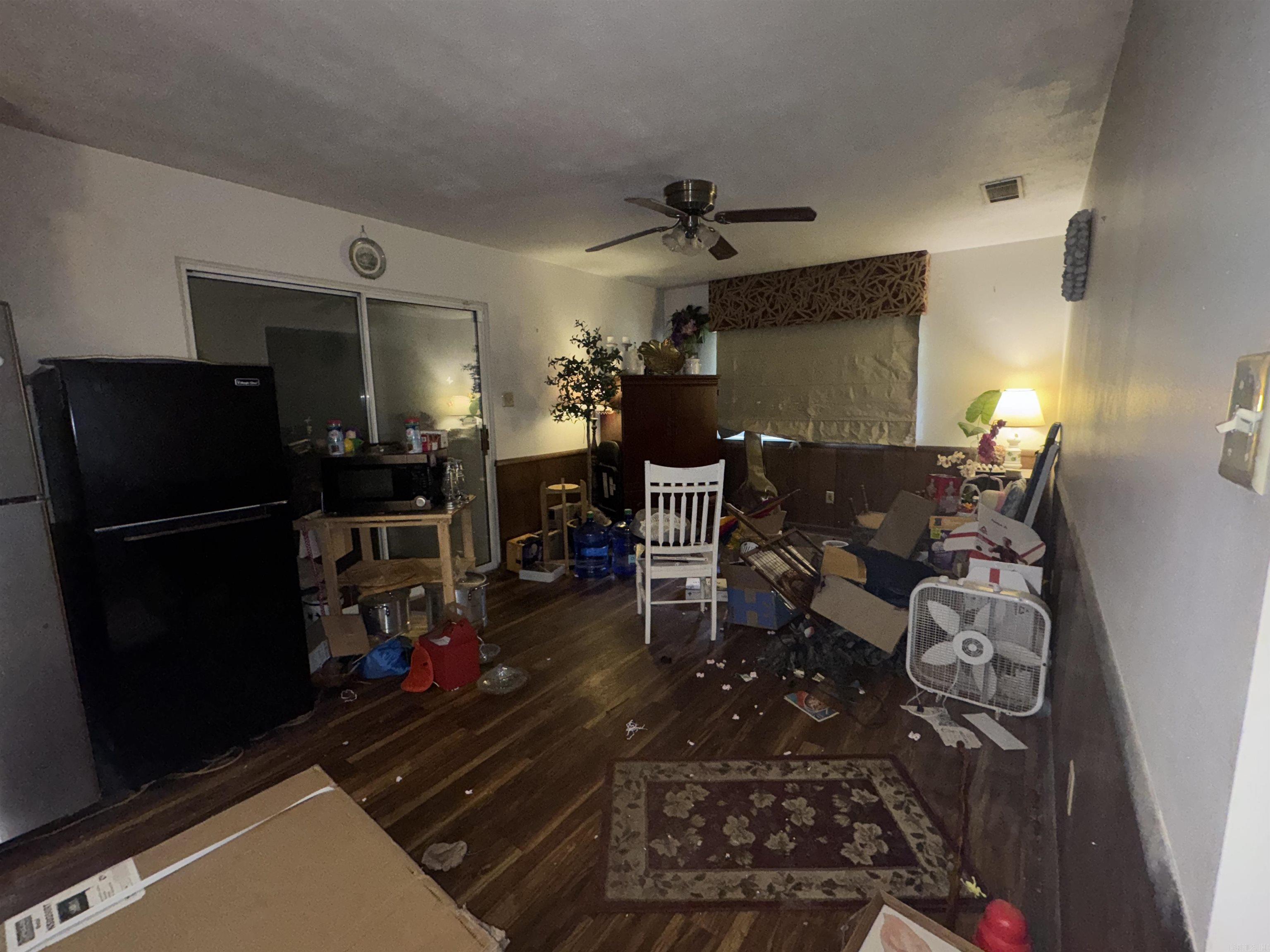 BEVERLY TERR - Residential