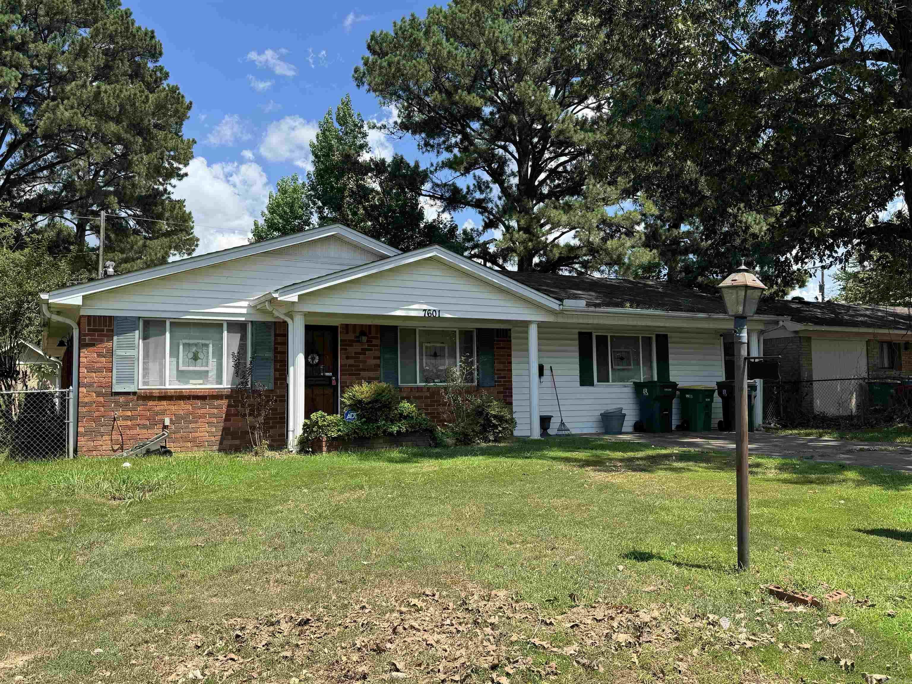 BEVERLY TERR - Residential