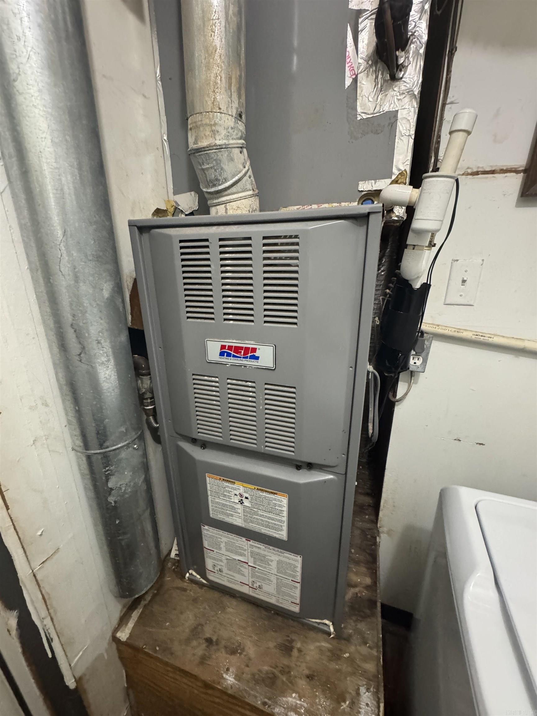 BEVERLY TERR - Residential