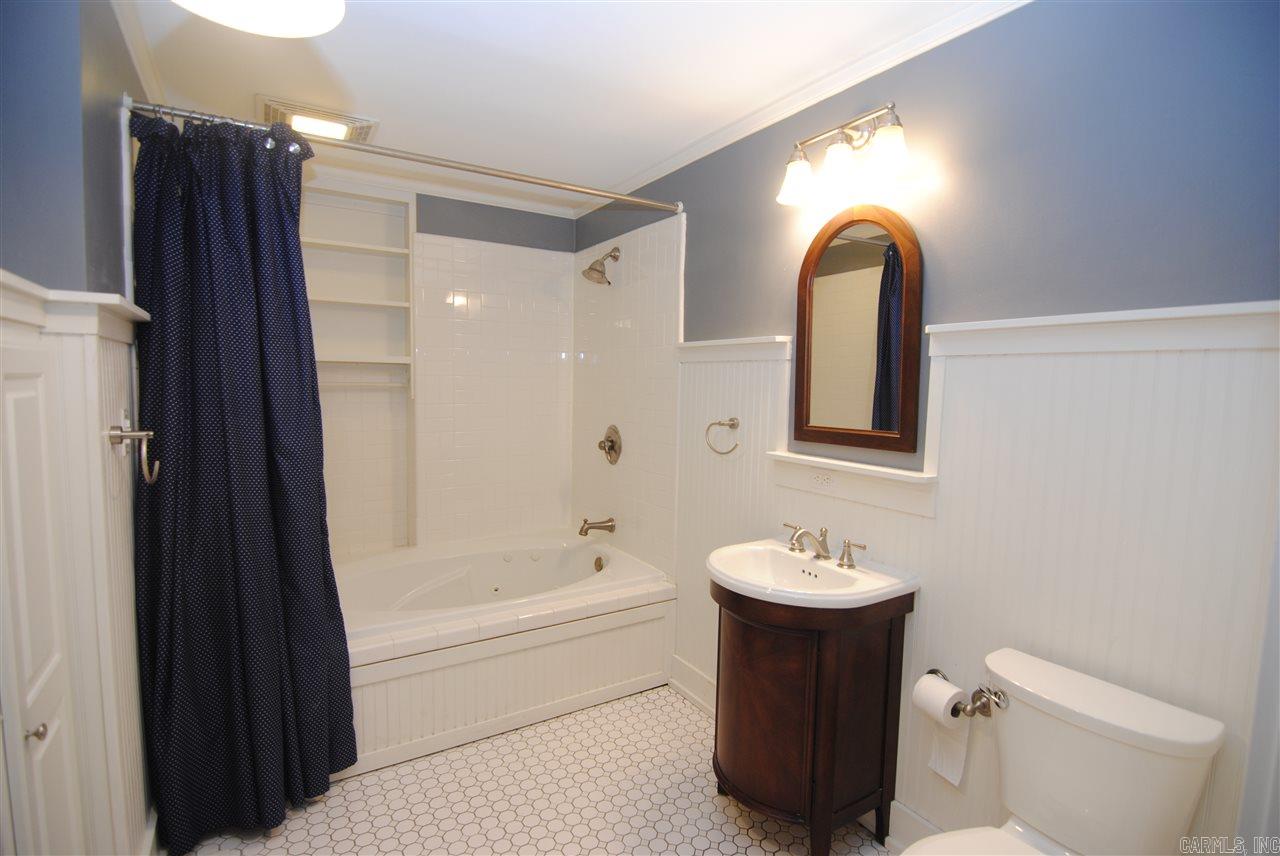 Oakbrook - Residential Lease