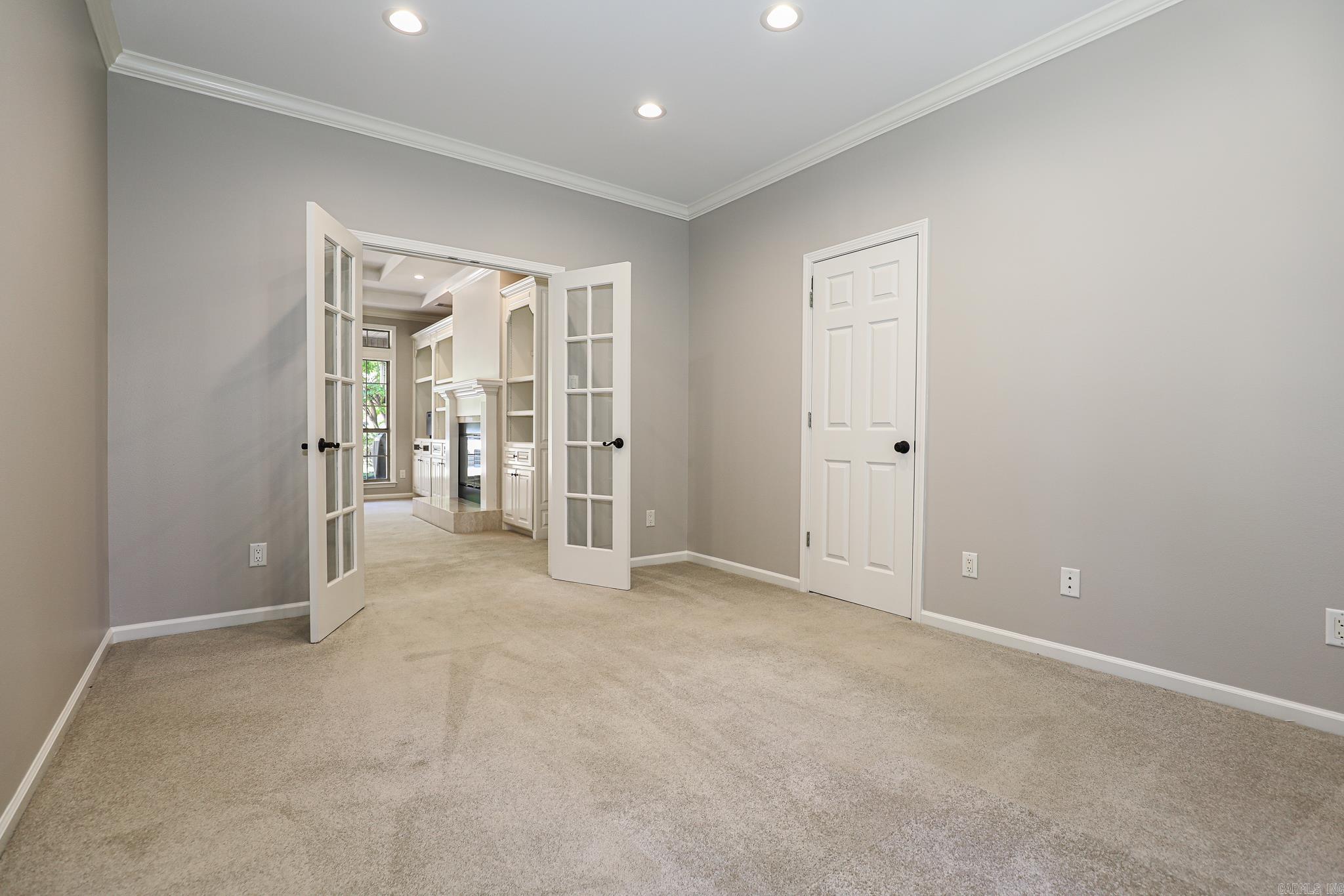 HICKORY CREEK - Residential