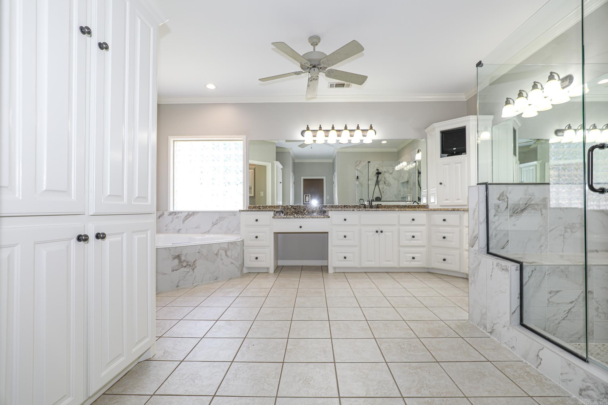 HICKORY CREEK - Residential