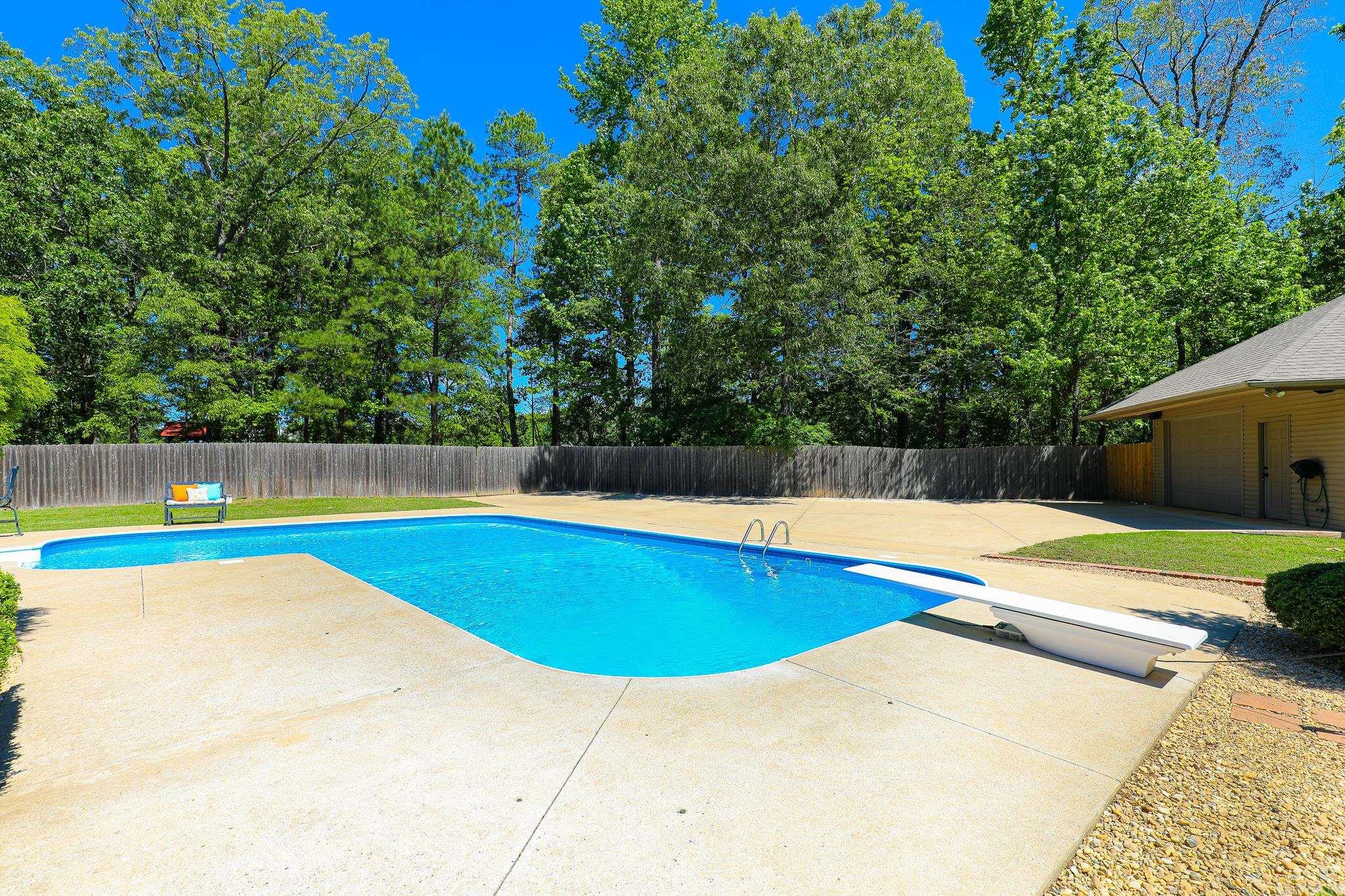 HICKORY CREEK - Residential