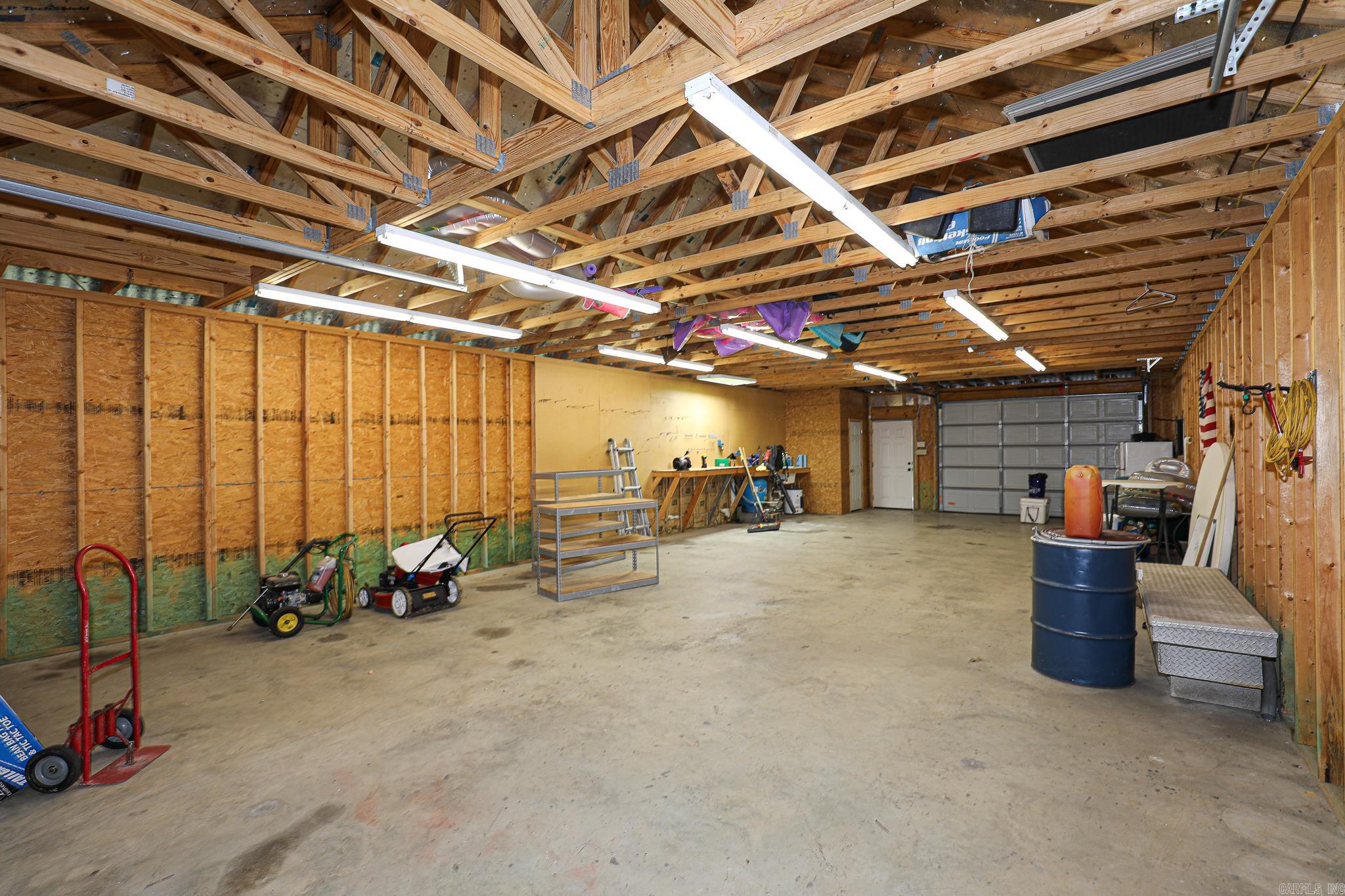 HICKORY CREEK - Residential