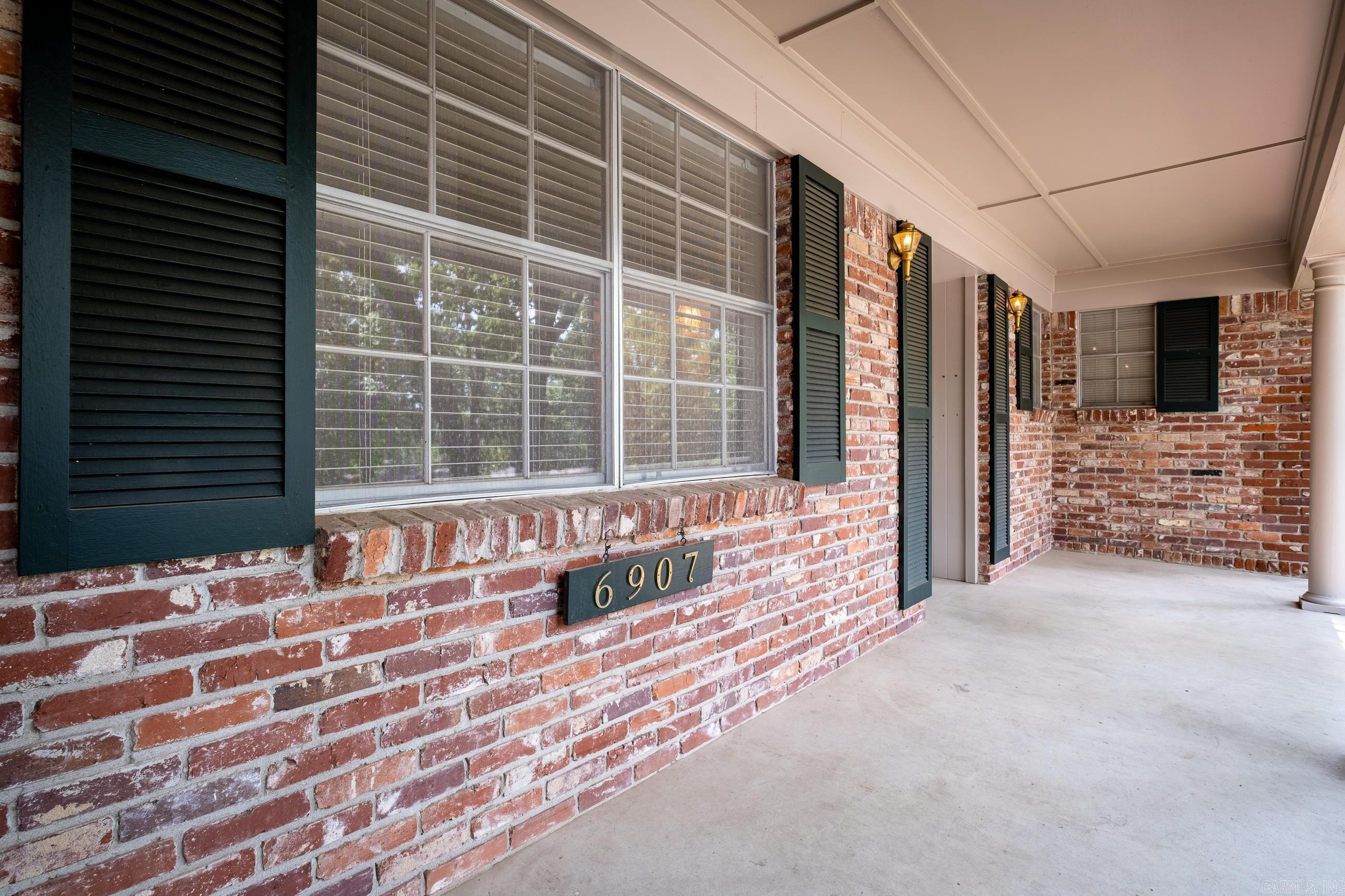 INDIAN HILLS - Residential