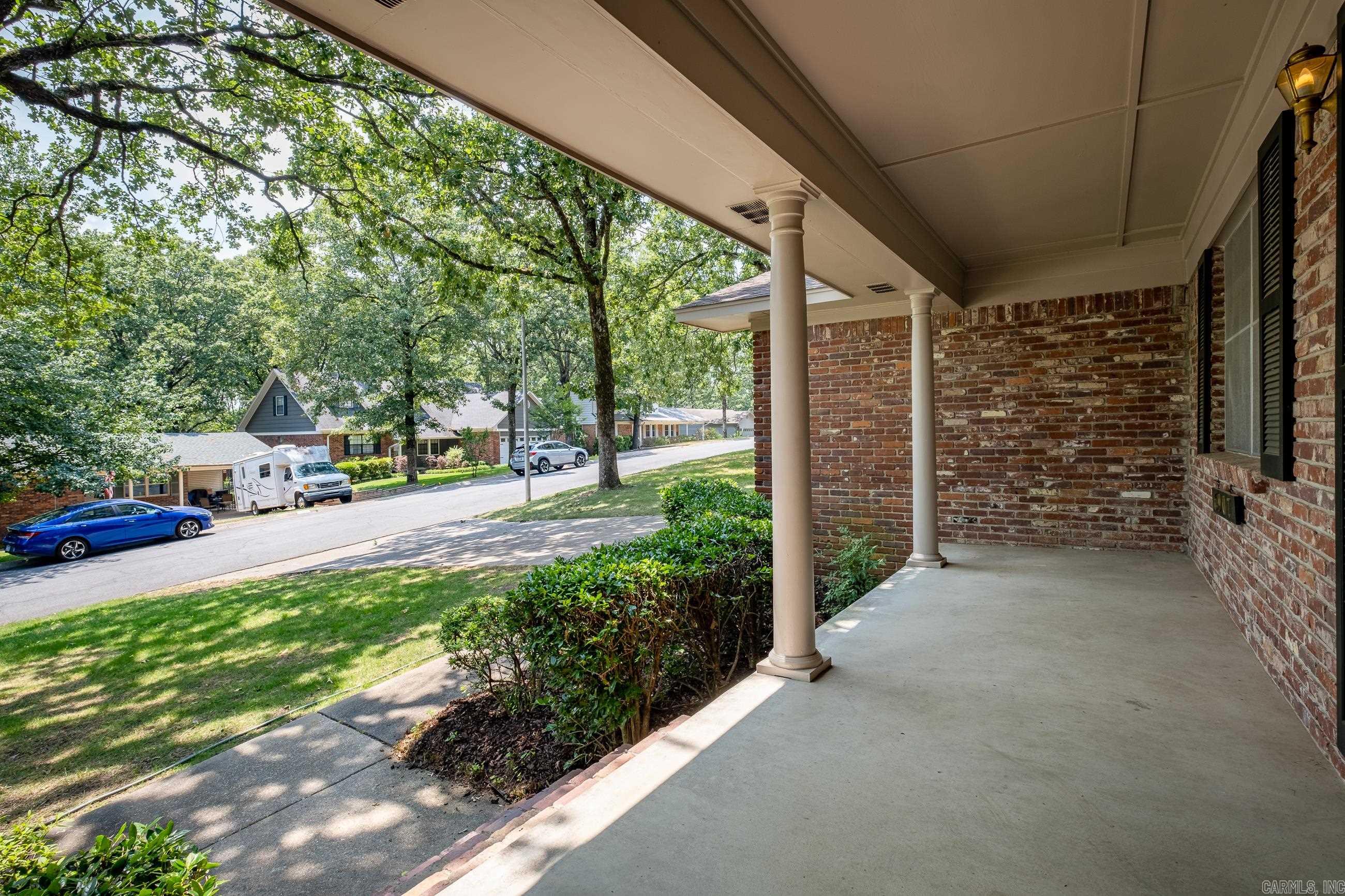 INDIAN HILLS - Residential