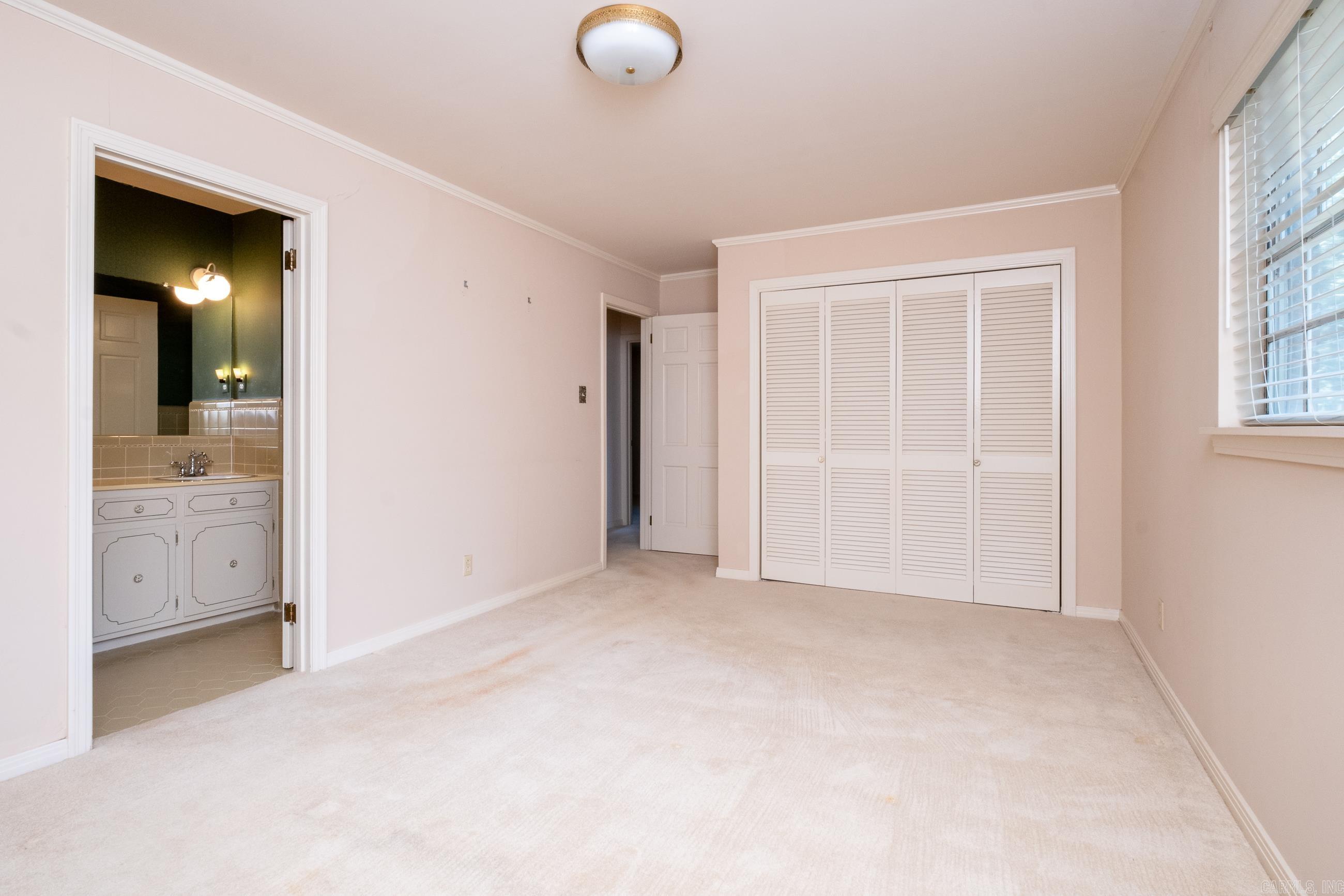 INDIAN HILLS - Residential