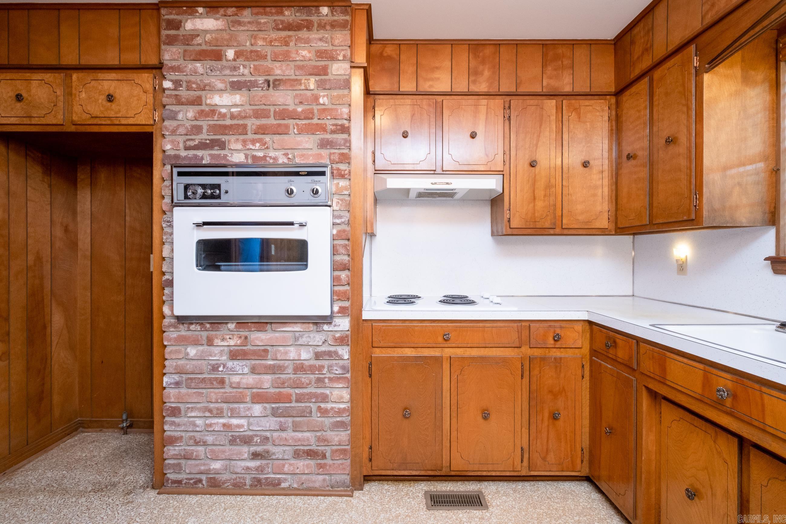 INDIAN HILLS - Residential