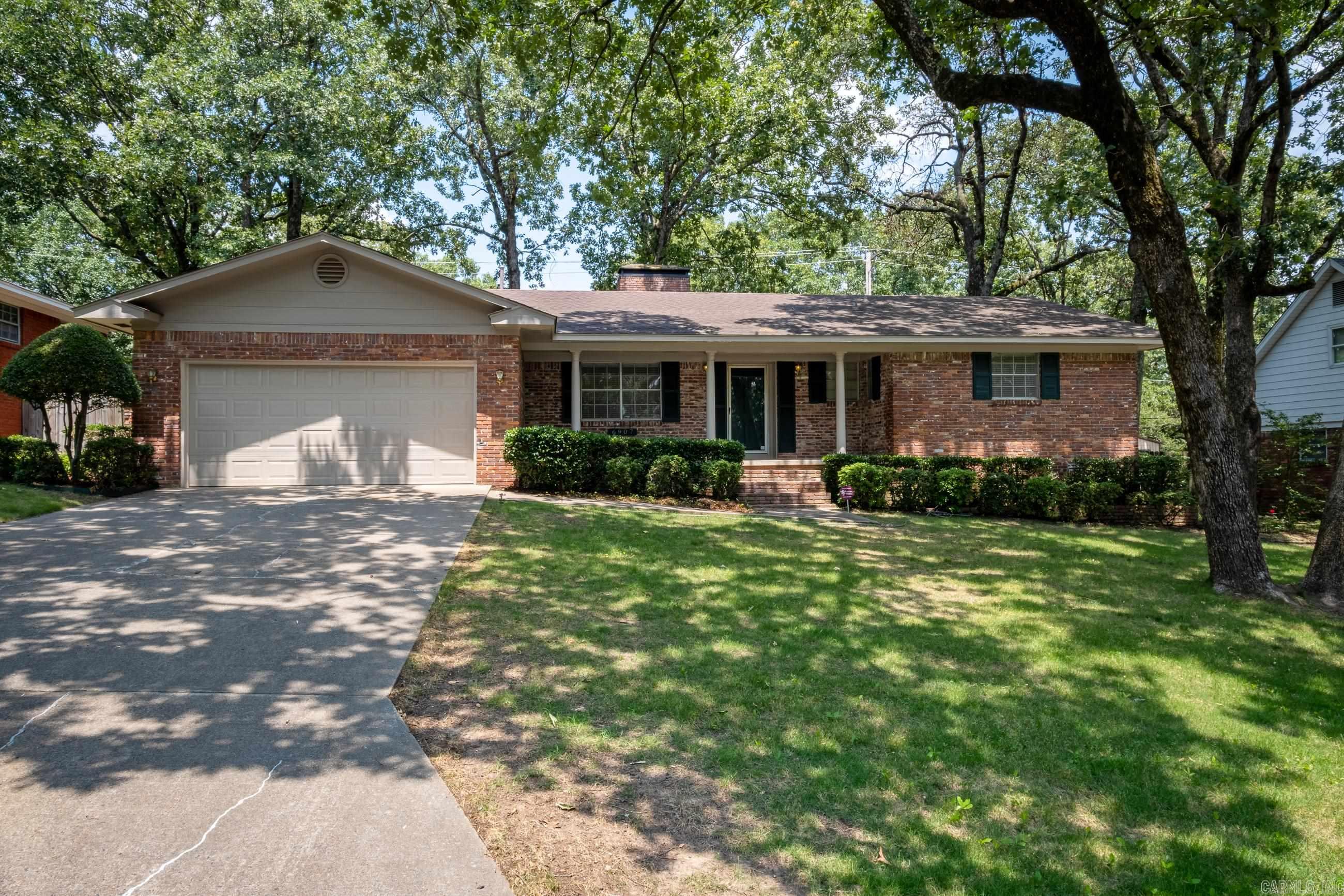 INDIAN HILLS - Residential