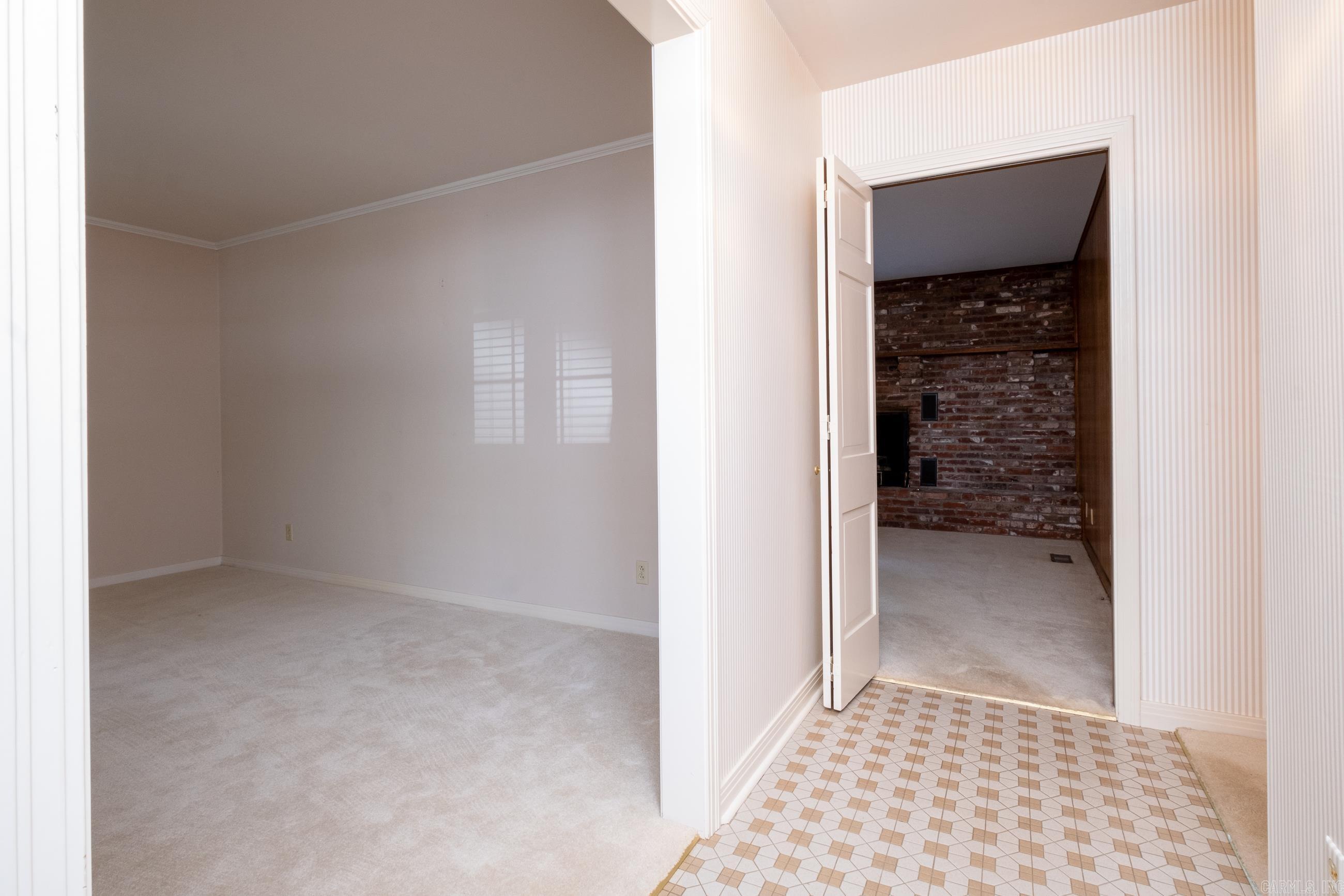 INDIAN HILLS - Residential