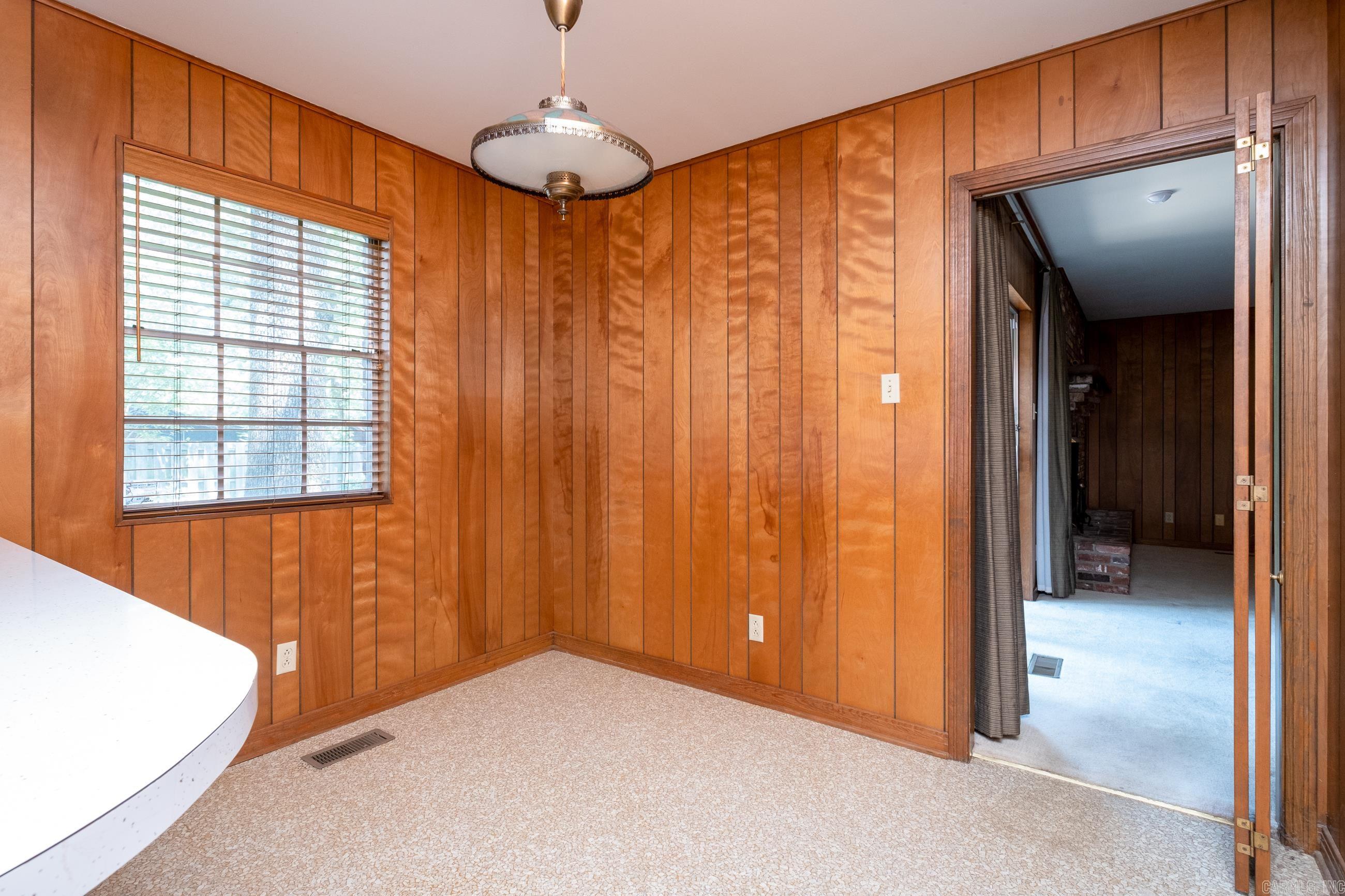 INDIAN HILLS - Residential