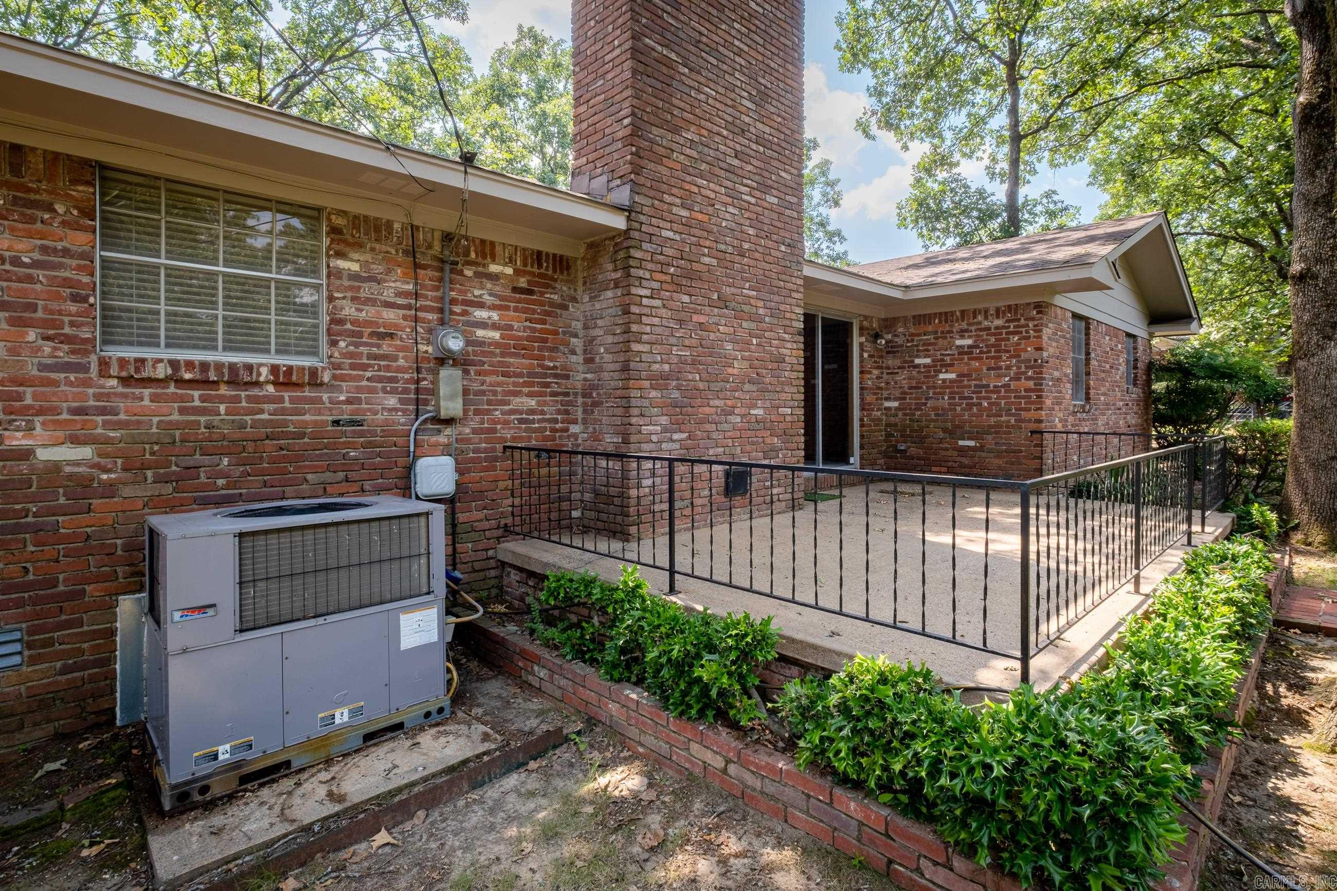 INDIAN HILLS - Residential