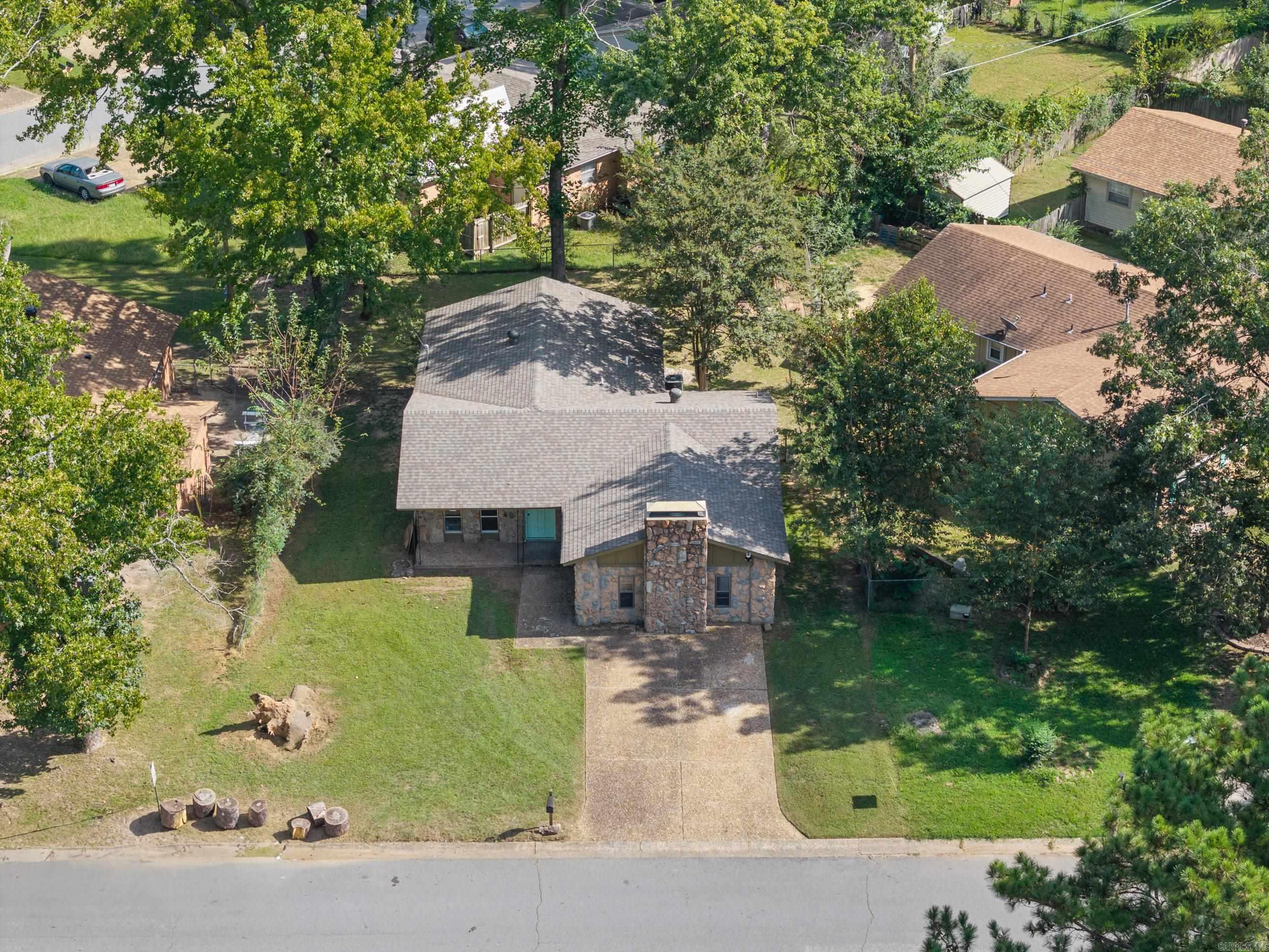 ROYAL MANOR - Residential