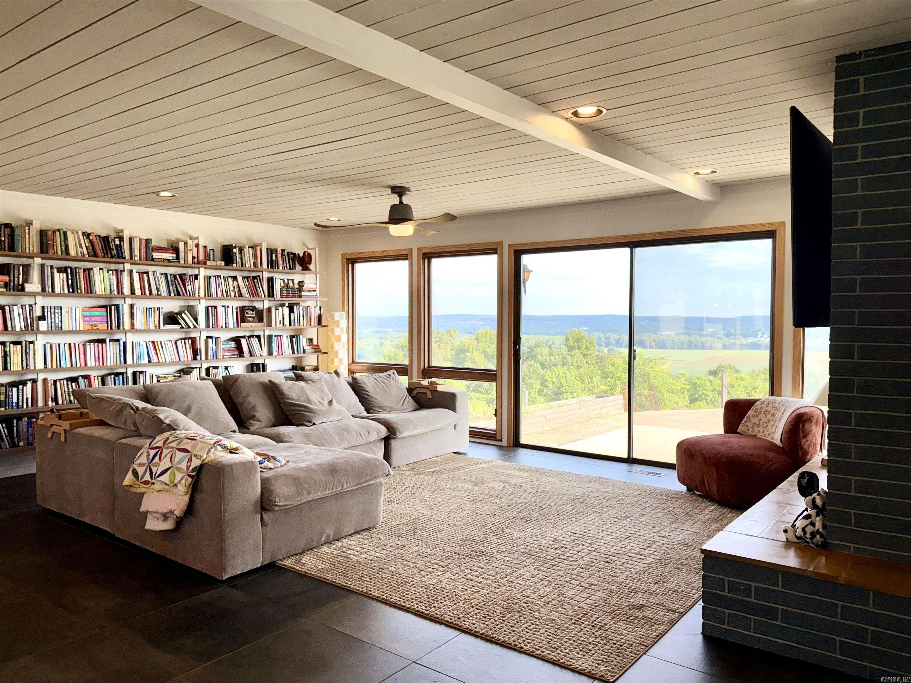 CLEARVIEW ESTATES - Residential