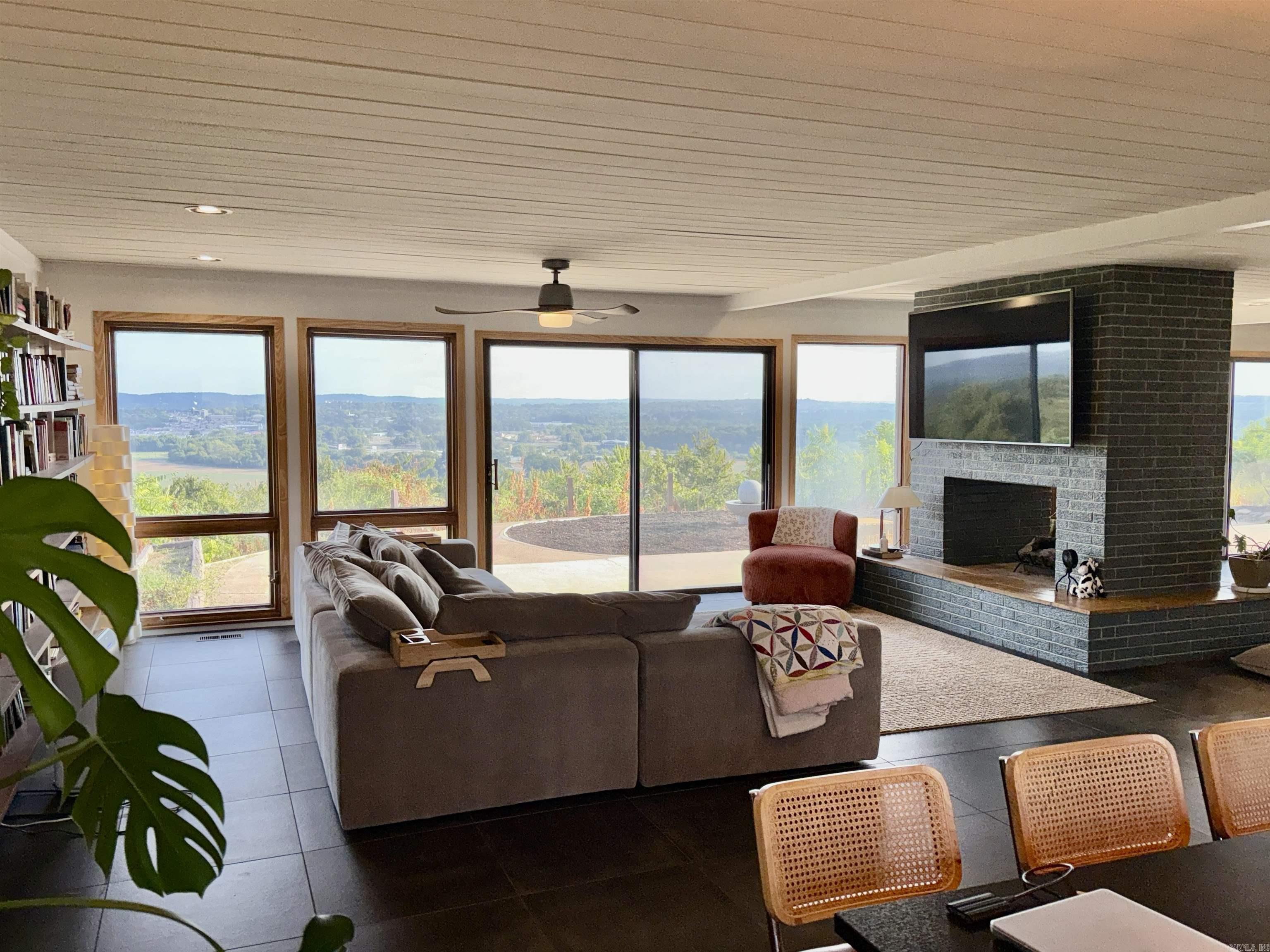 CLEARVIEW ESTATES - Residential