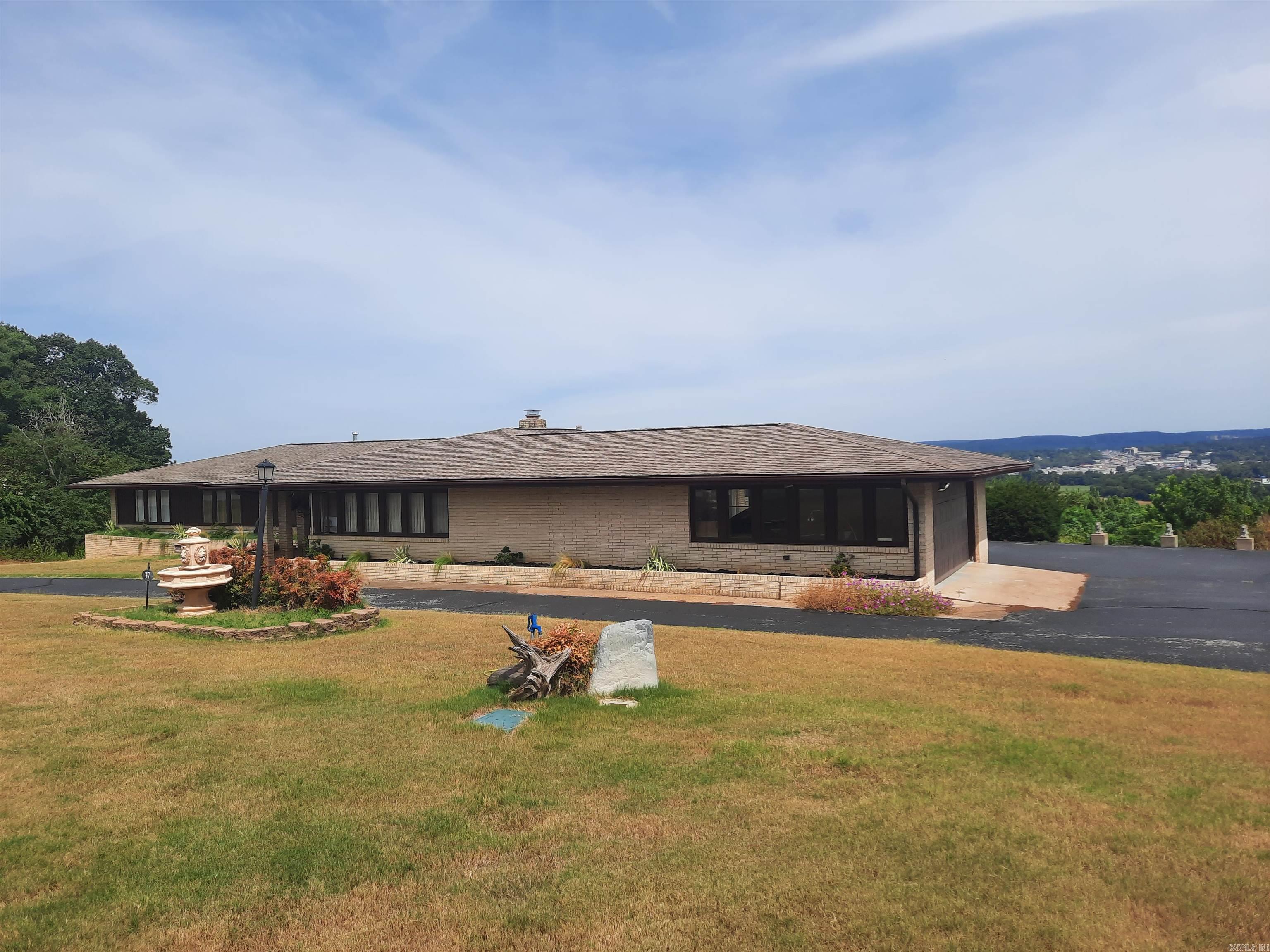 CLEARVIEW ESTATES - Residential