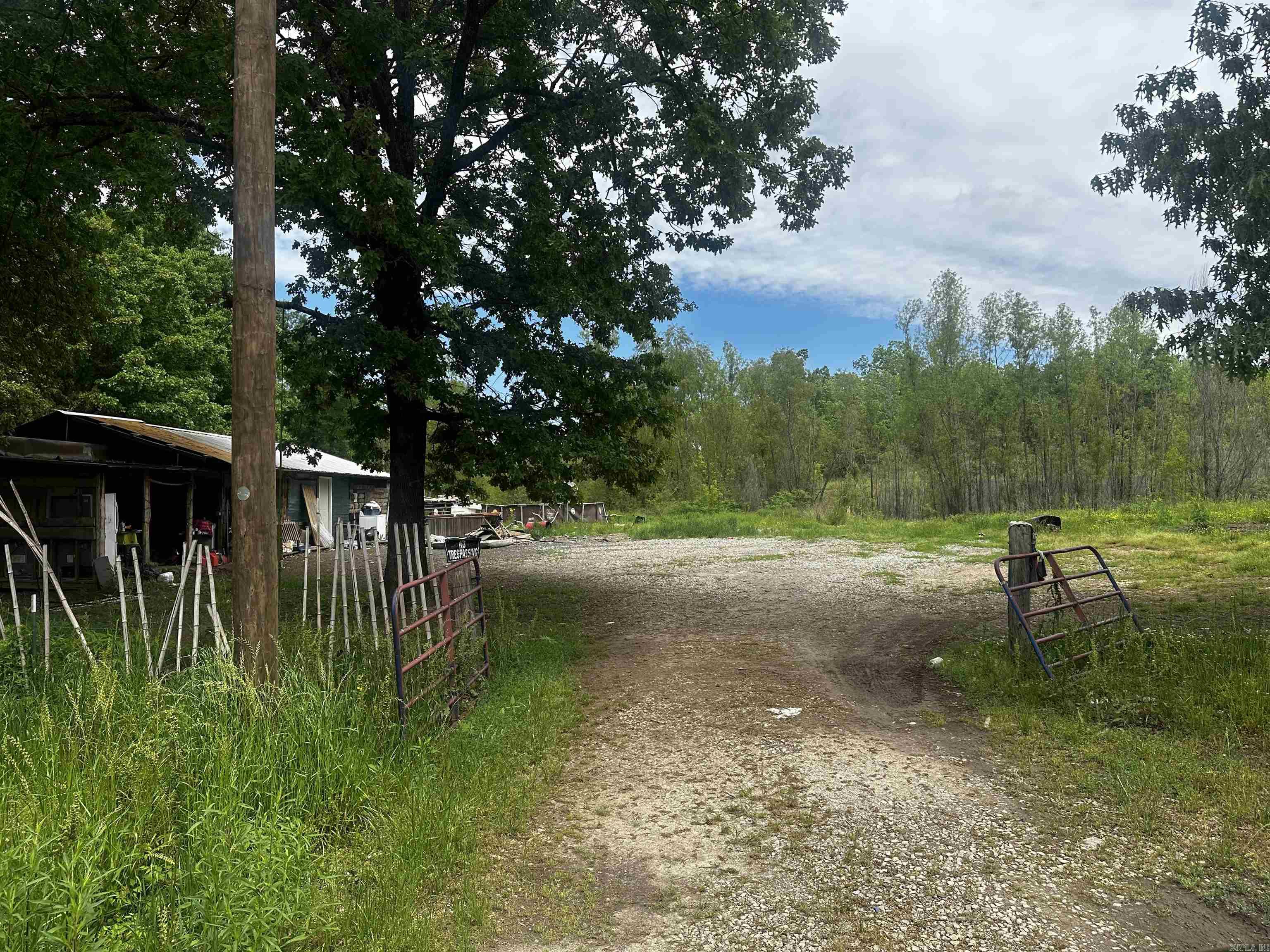 Metes & Bounds - Land