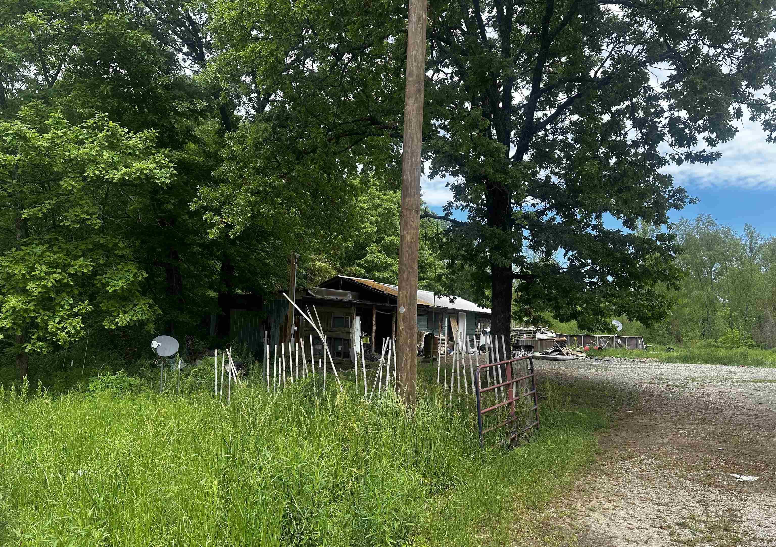 Metes & Bounds - Land