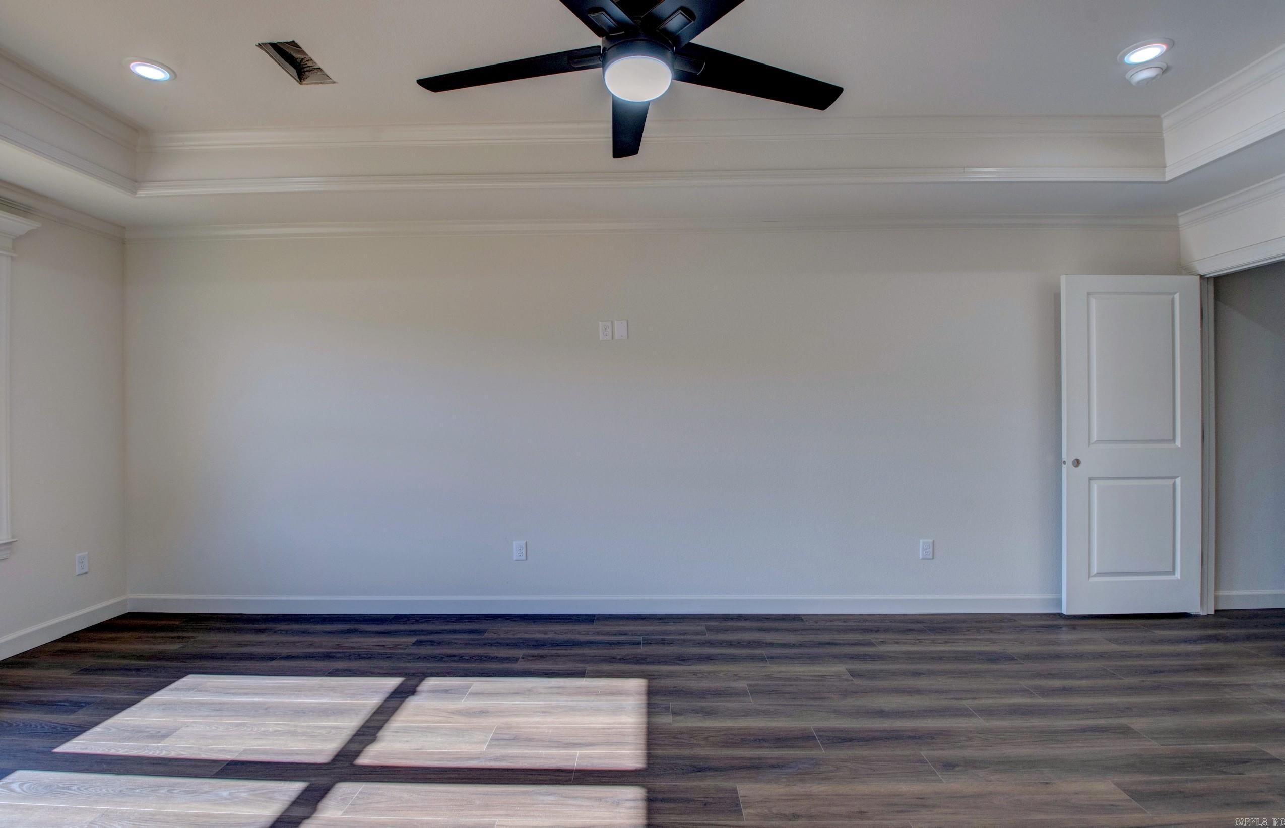 COUNTRY CLUB OF ARK THE - Residential