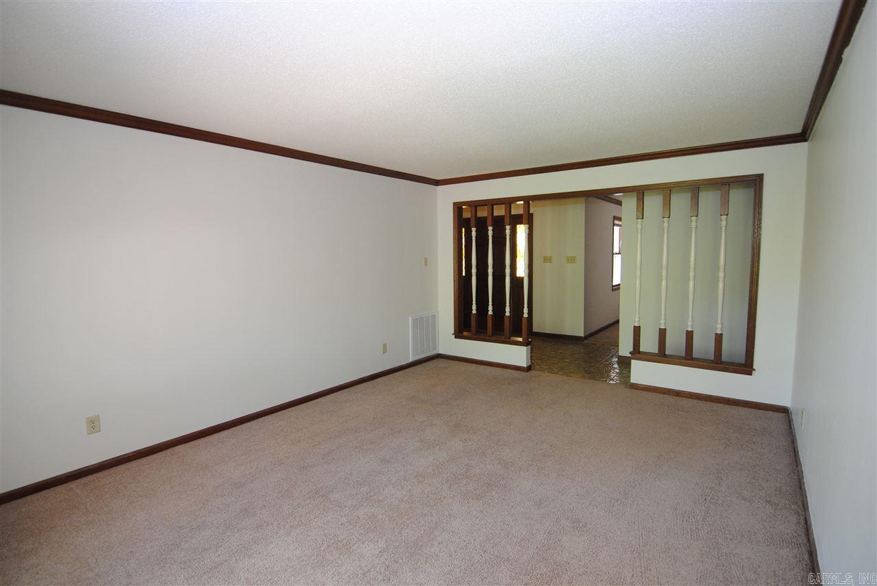 Country Club I - Residential Lease