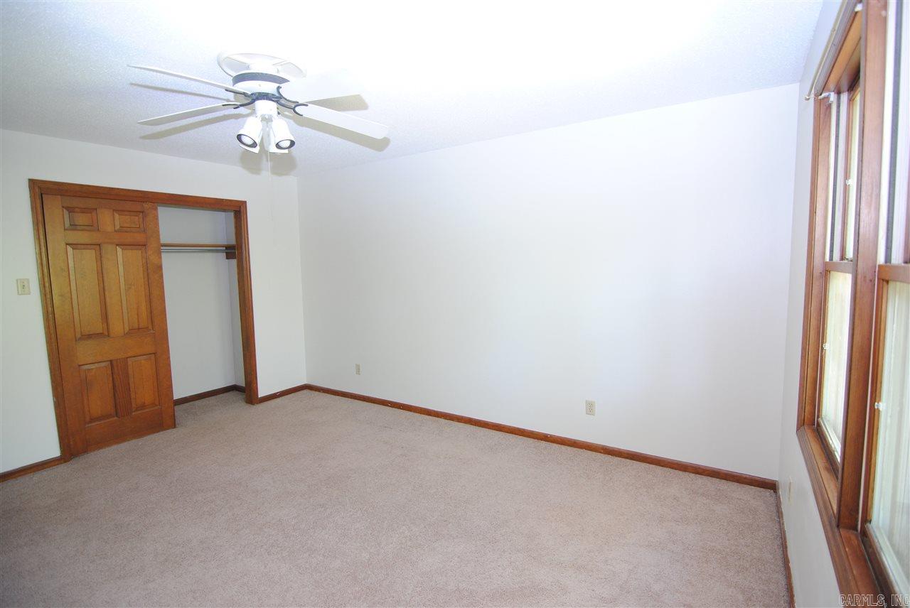 Country Club I - Residential Lease