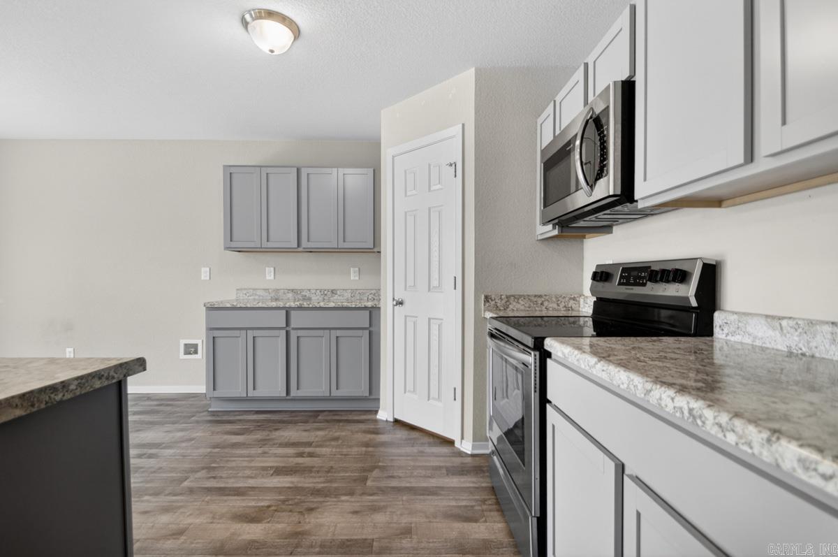 STAGECOACH MEADOWS - Residential