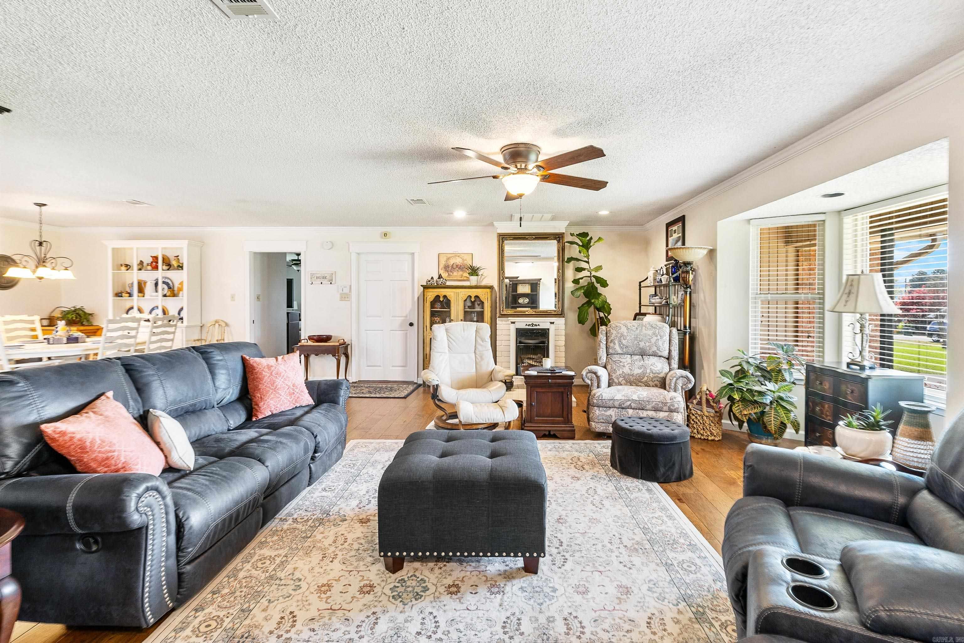 CLEVELAND SHORES - Residential