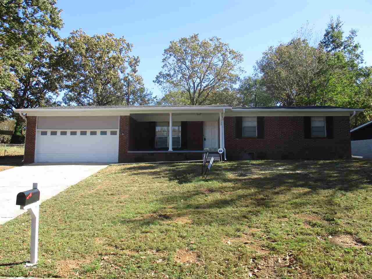 Country Club Park - Residential Lease
