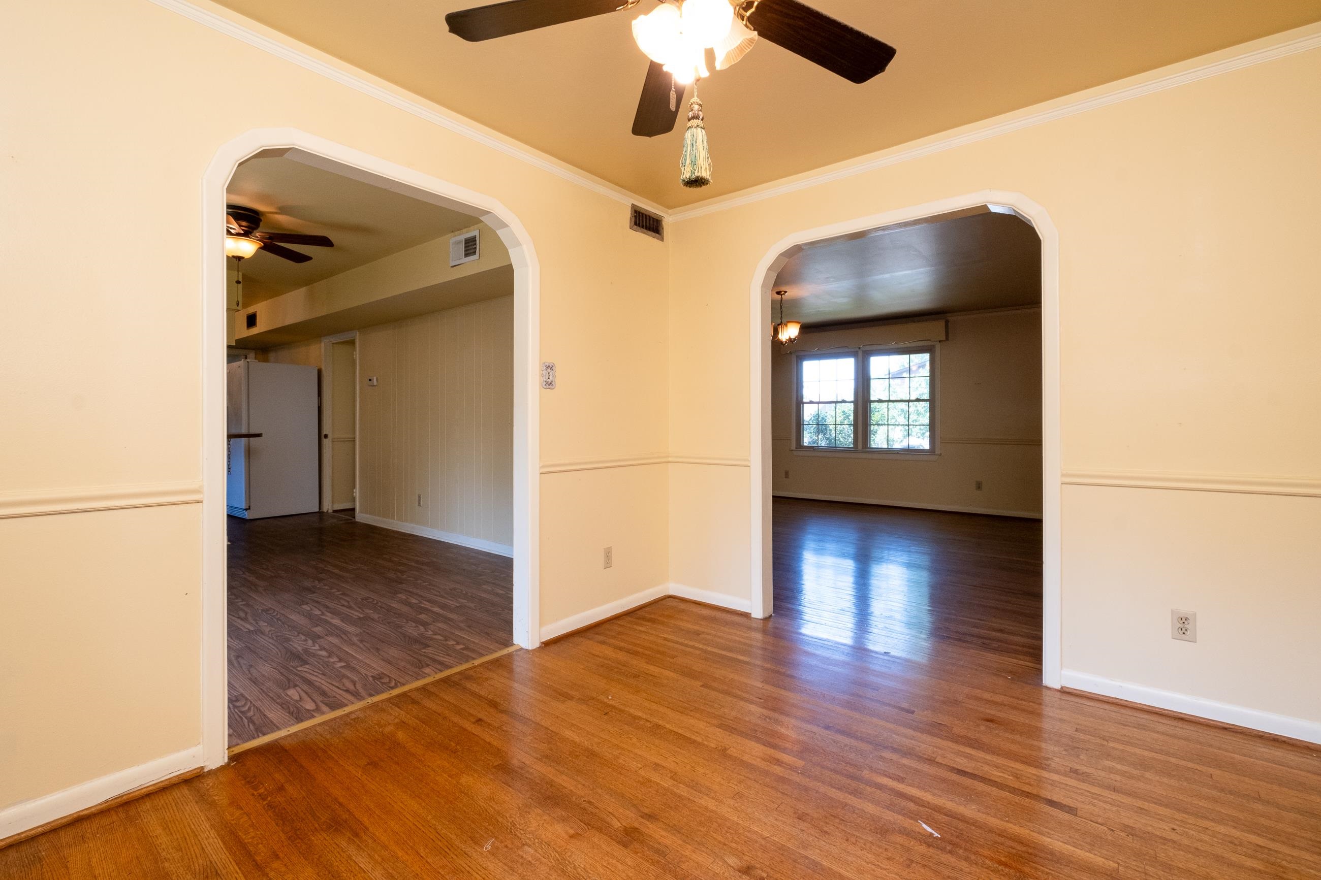 LAKESIDE TERRACE - Residential