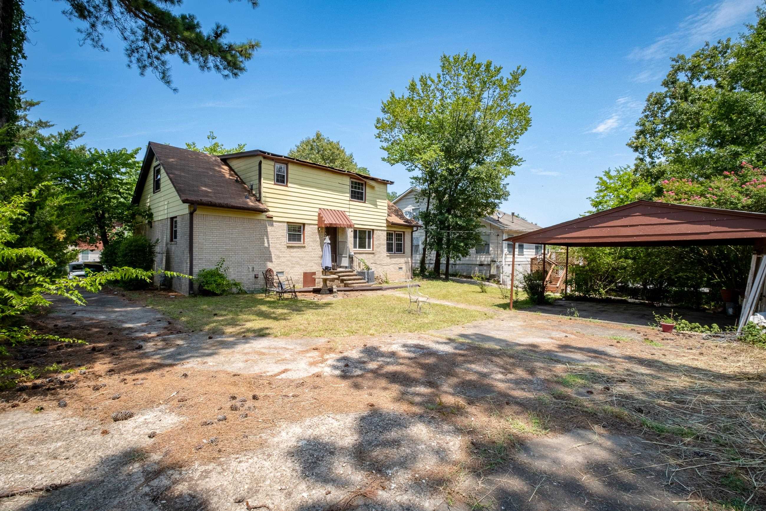 LAKESIDE TERRACE - Residential
