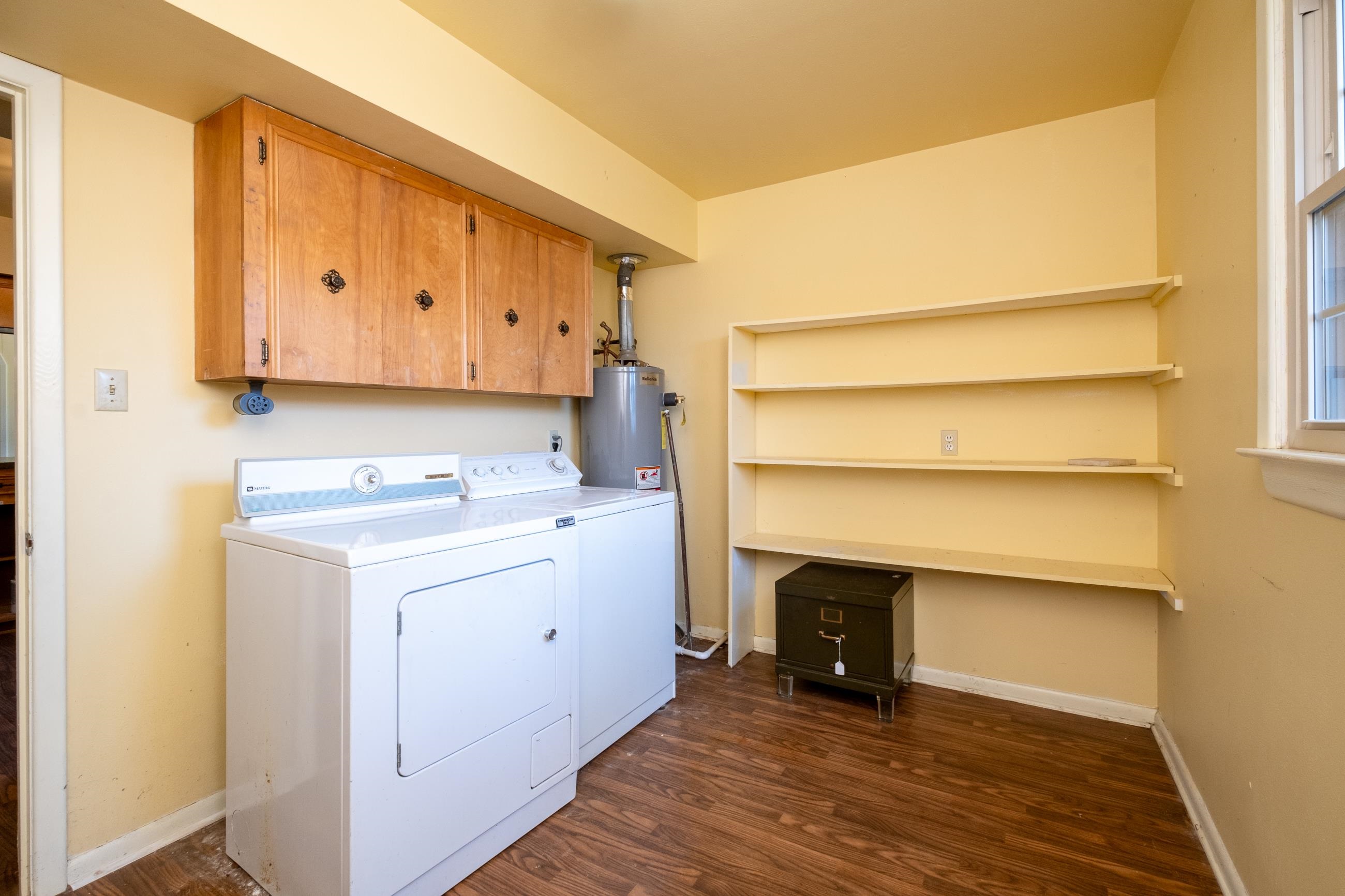 LAKESIDE TERRACE - Residential