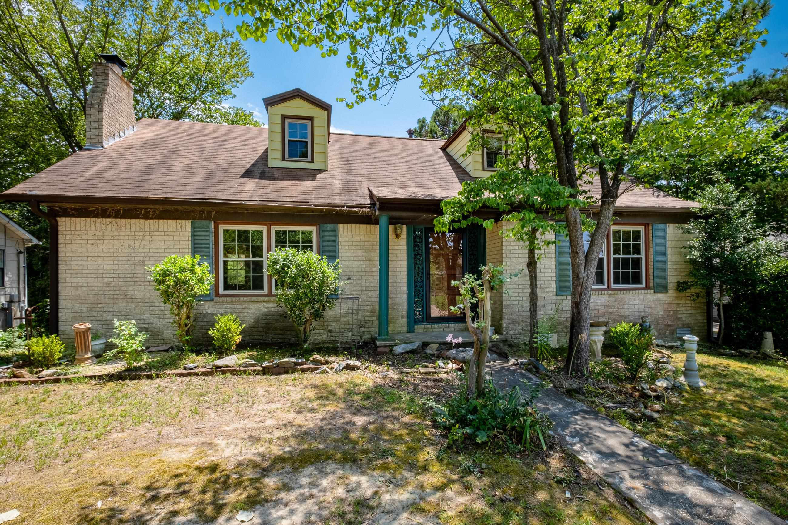 LAKESIDE TERRACE - Residential