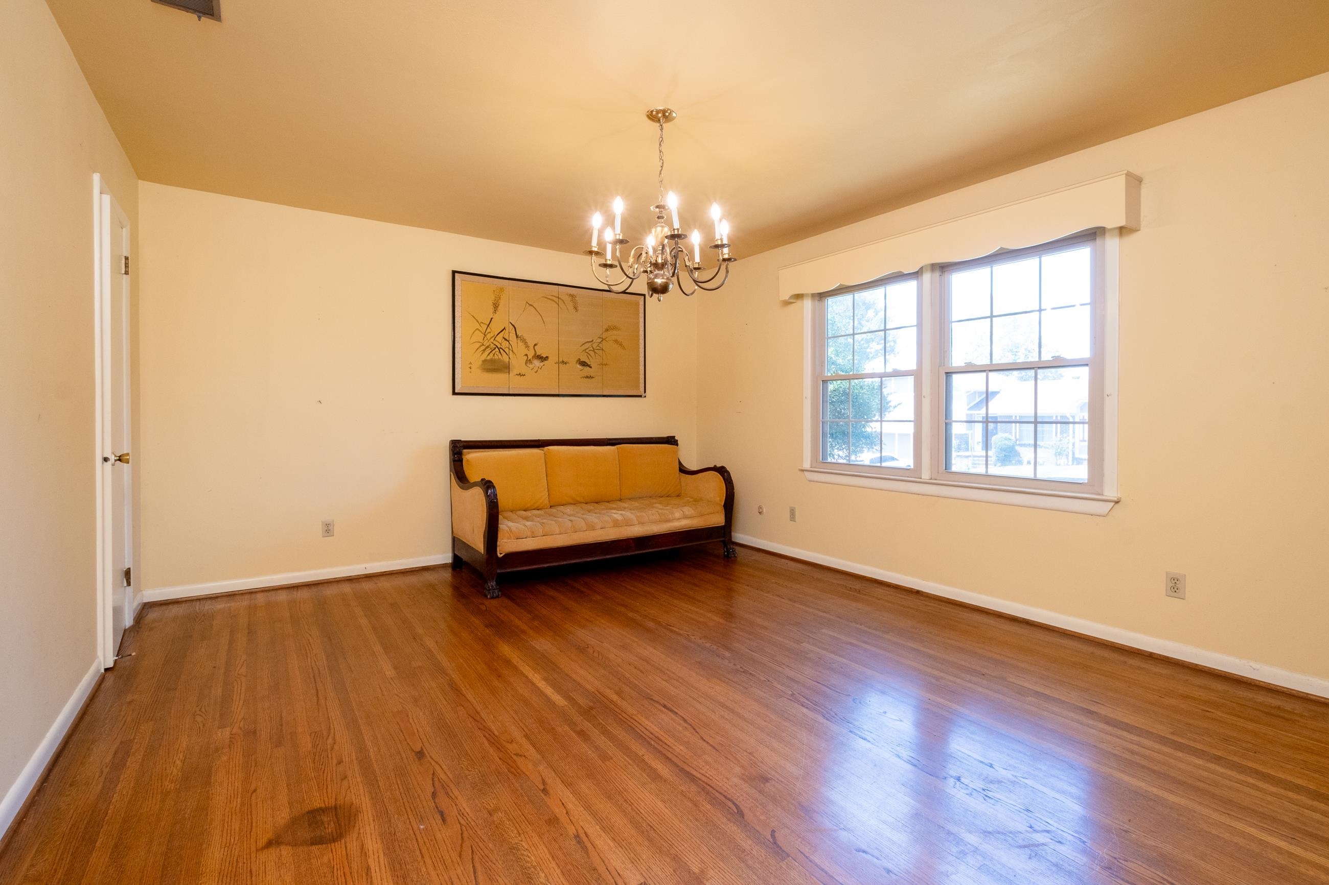 LAKESIDE TERRACE - Residential