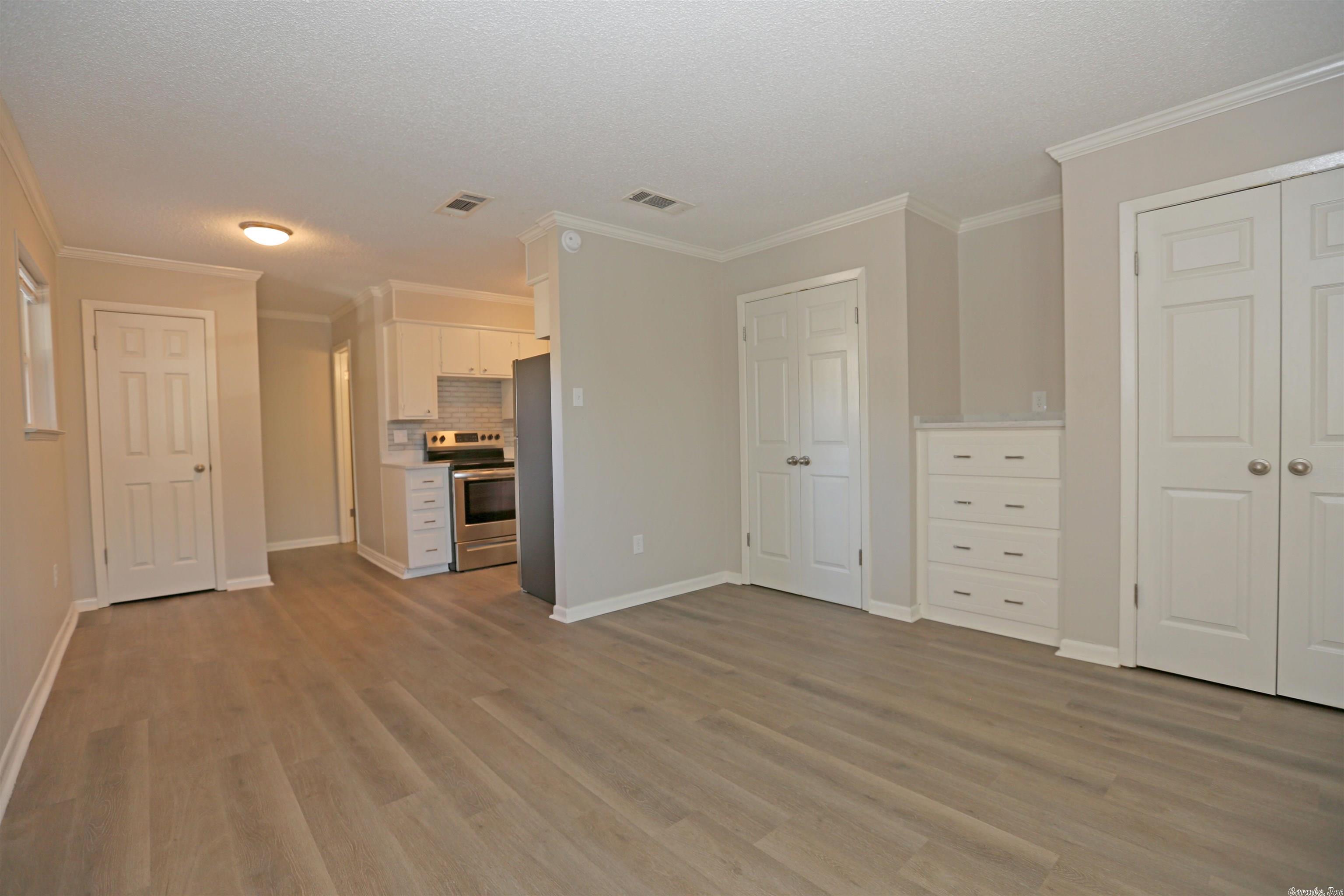 Hill Crest - Residential Lease