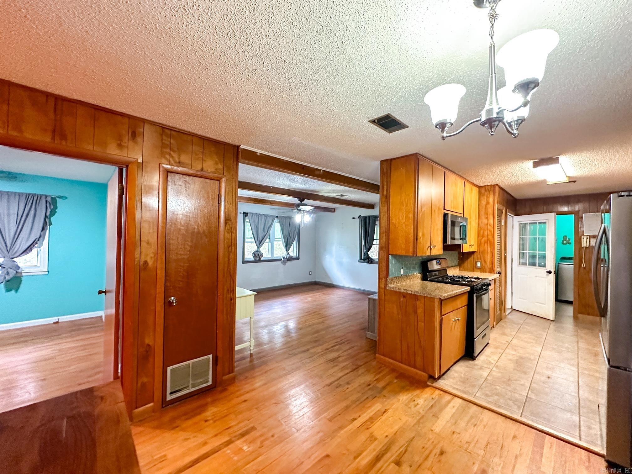 Clinton Original - Residential