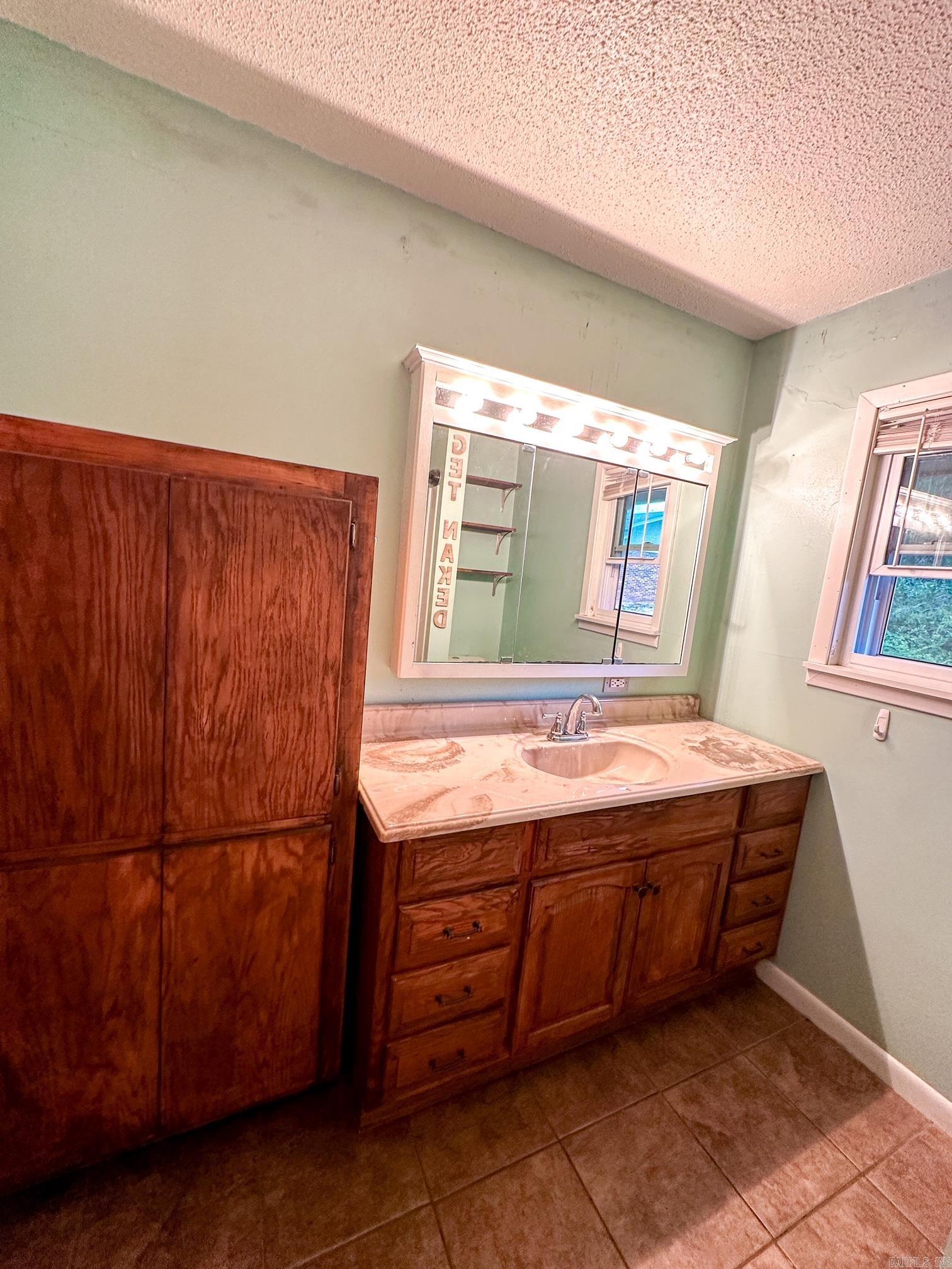 Clinton Original - Residential