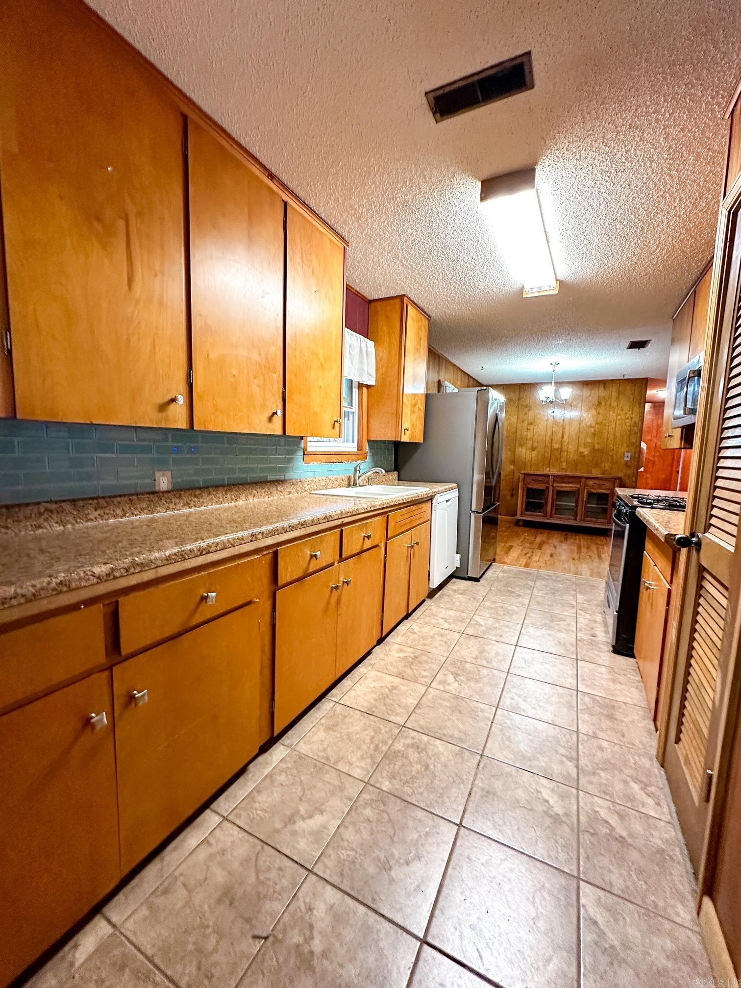 Clinton Original - Residential