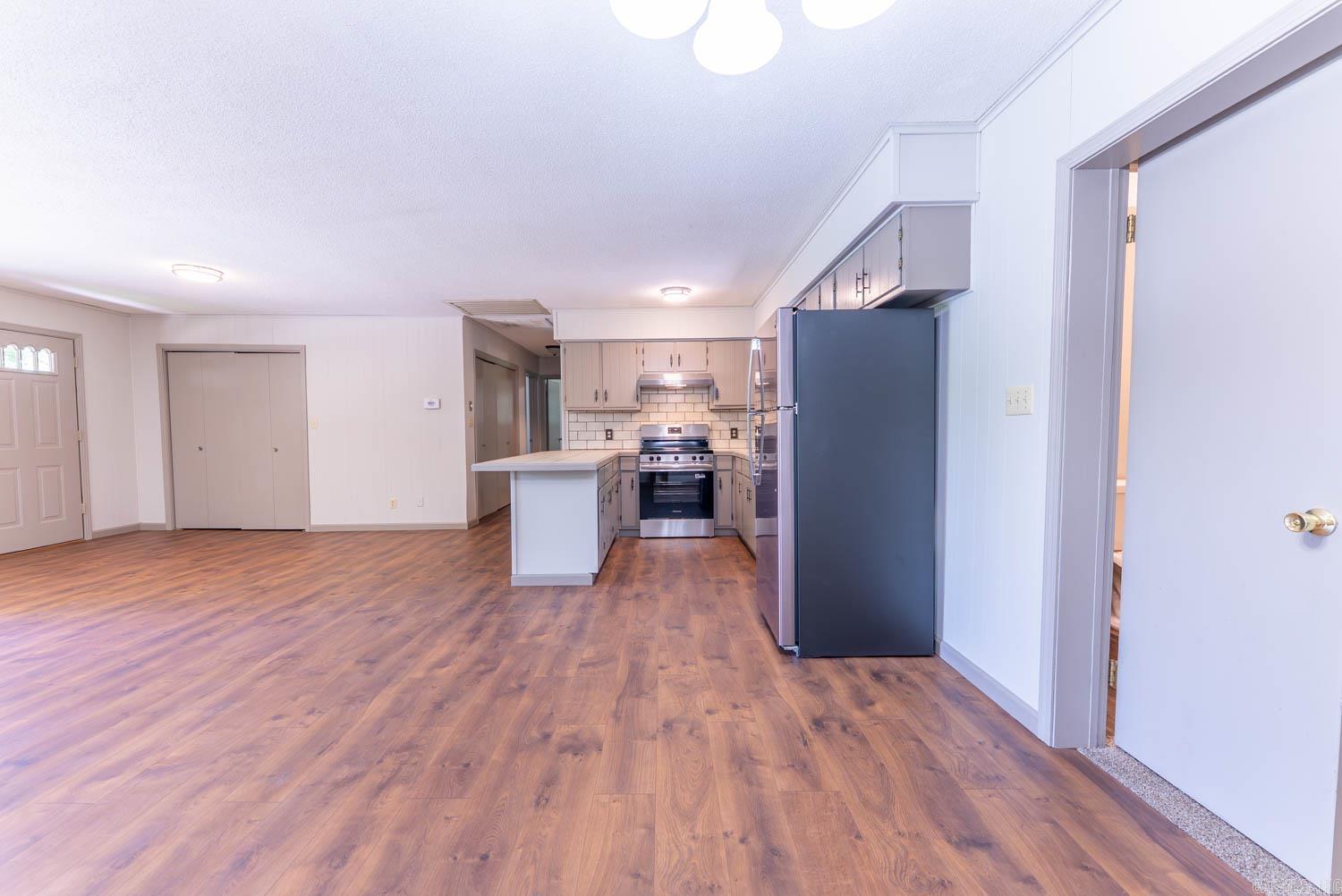 EMERALD COVE - Residential