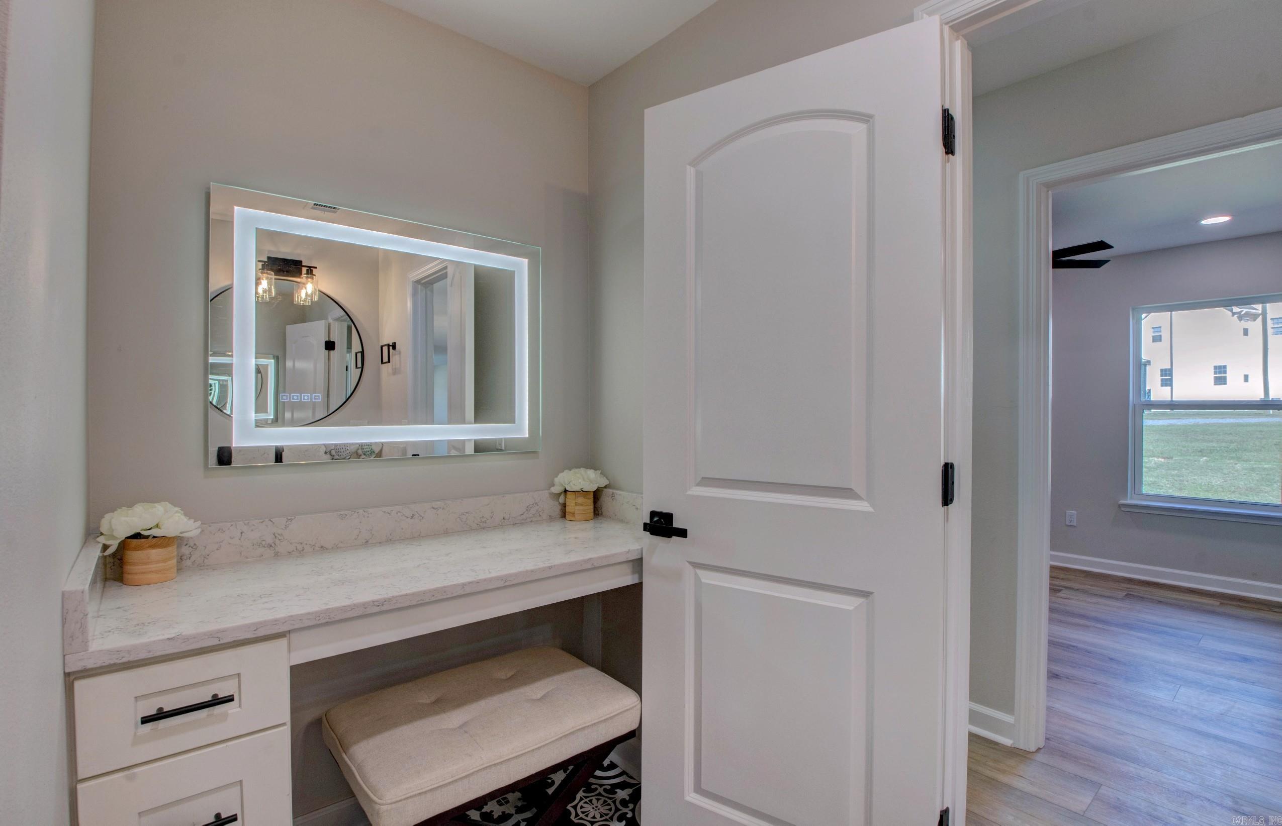 HIGDEN BAY - Residential