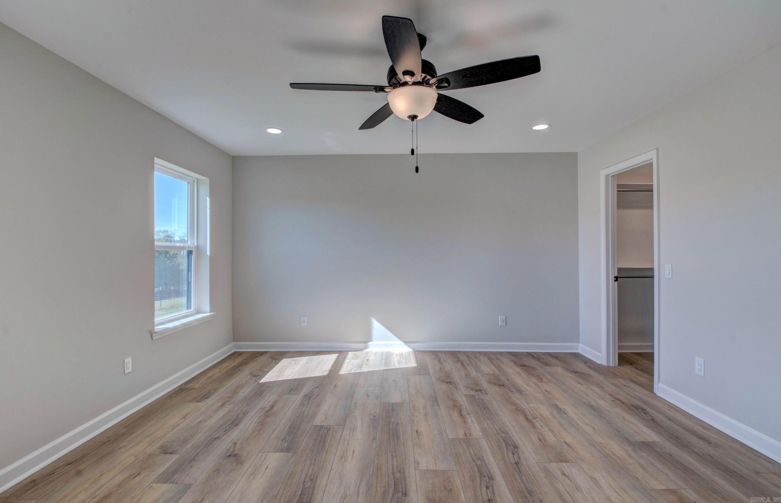 HIGDEN BAY - Residential