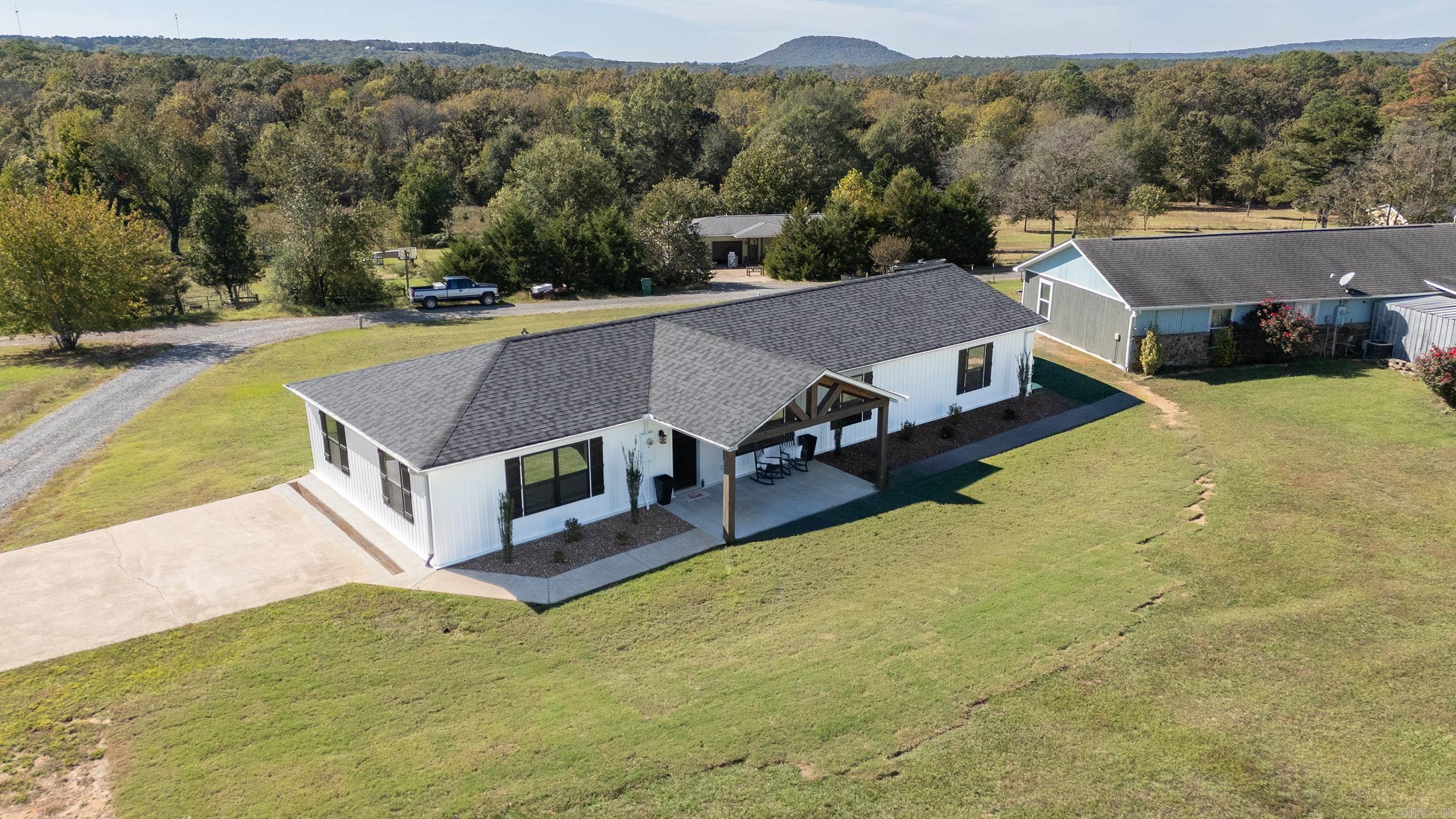 HIGDEN BAY - Residential