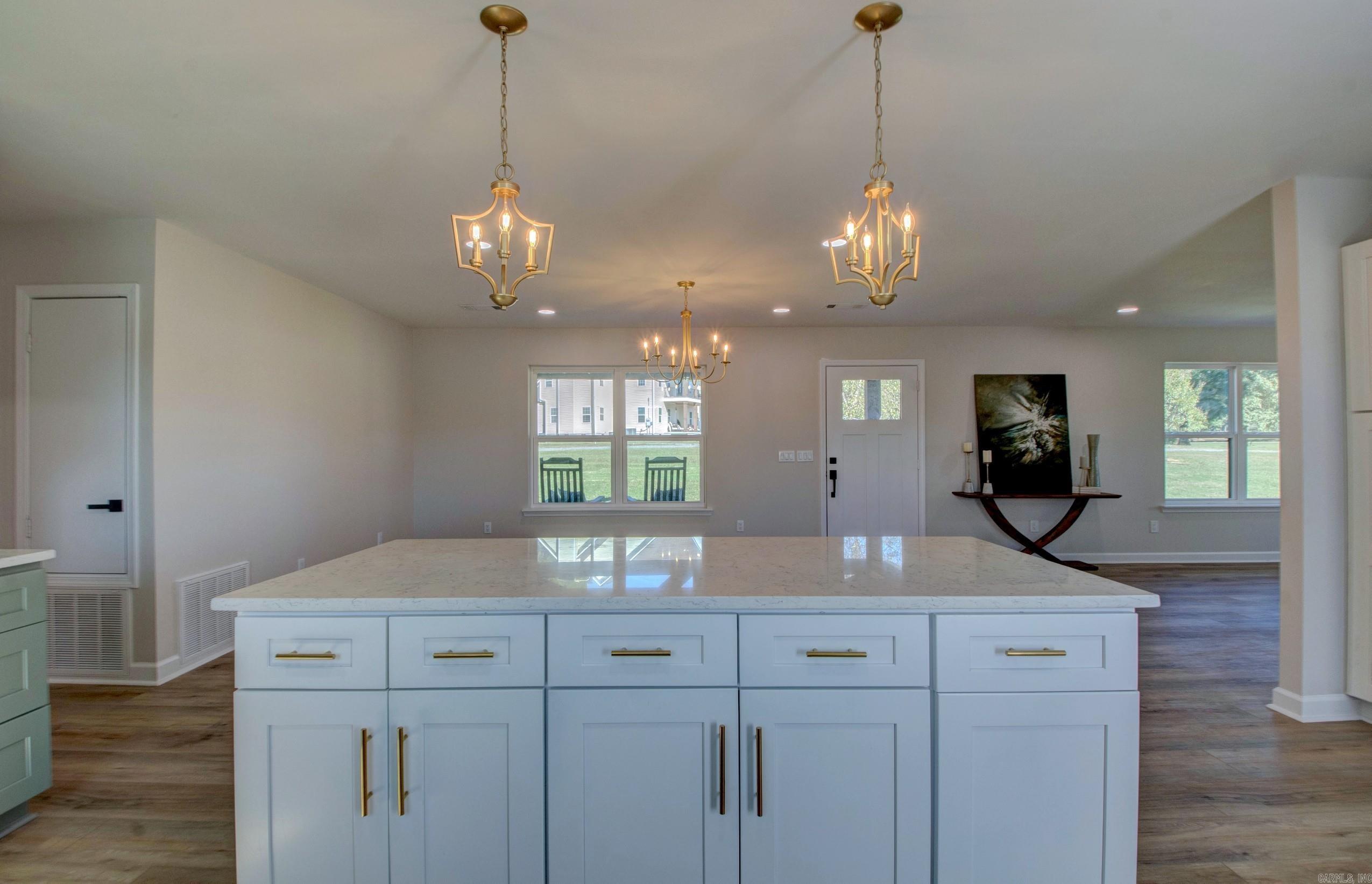 HIGDEN BAY - Residential