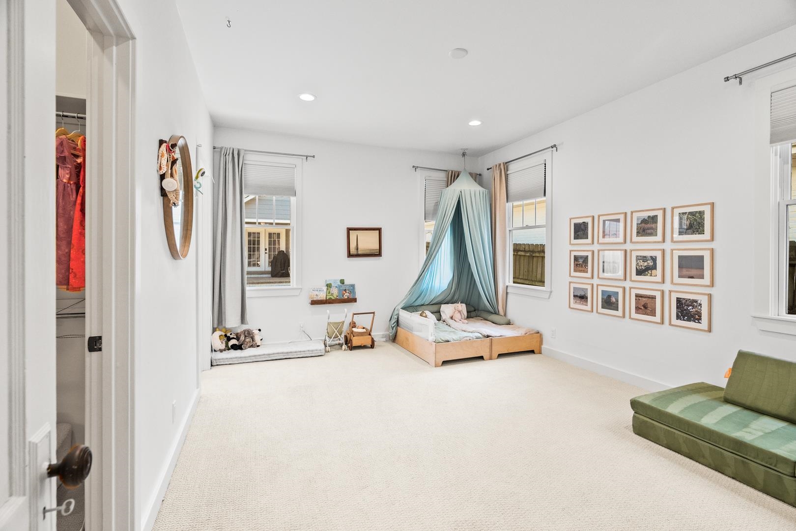 ENGLEWOOD - Residential