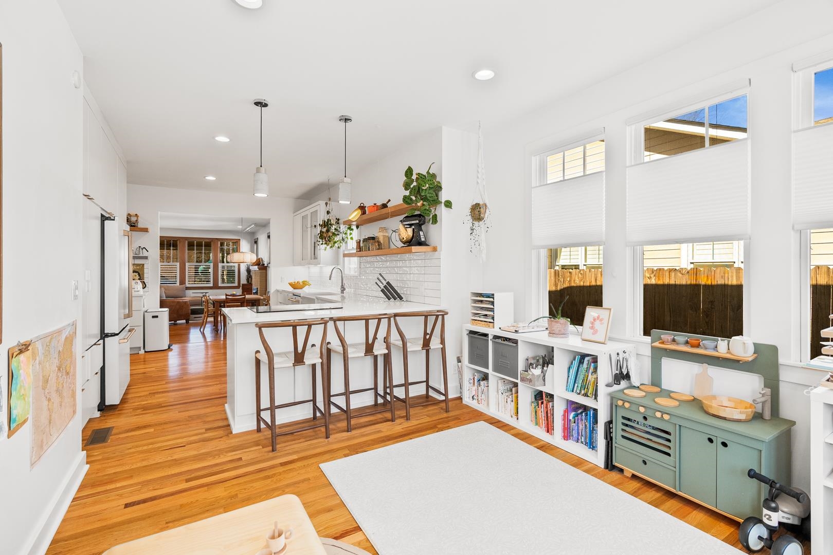 ENGLEWOOD - Residential