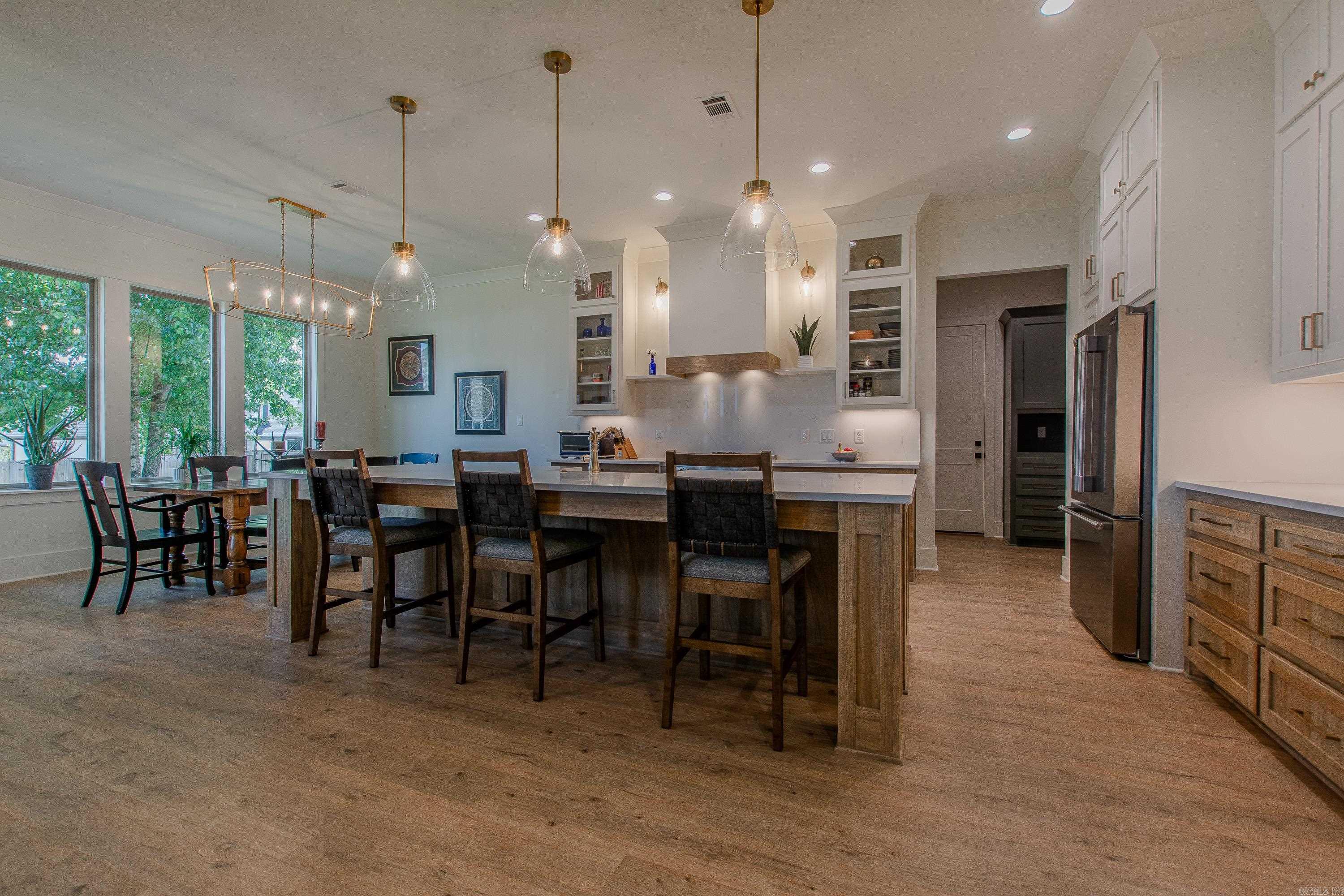 THE POINTE HURRICANE ESTATES - Residential