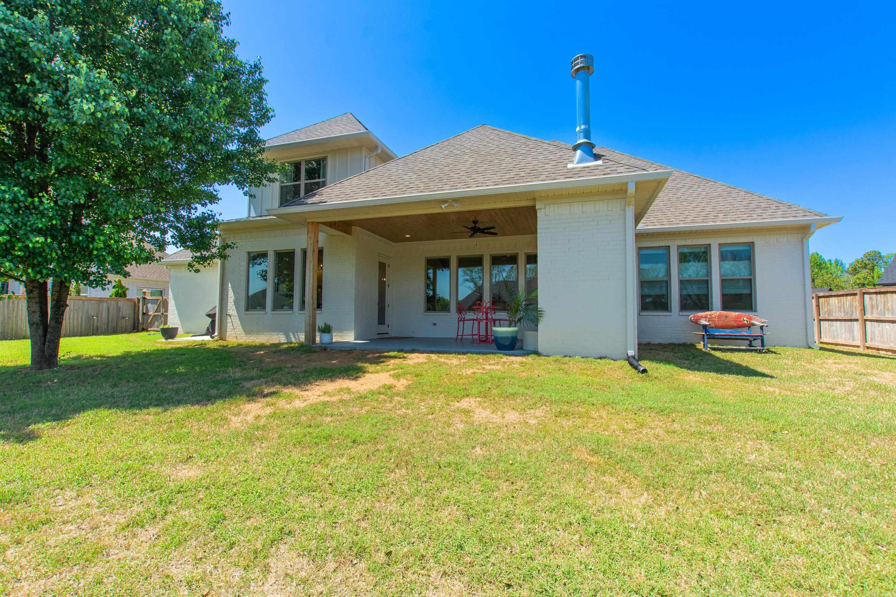 THE POINTE HURRICANE ESTATES - Residential