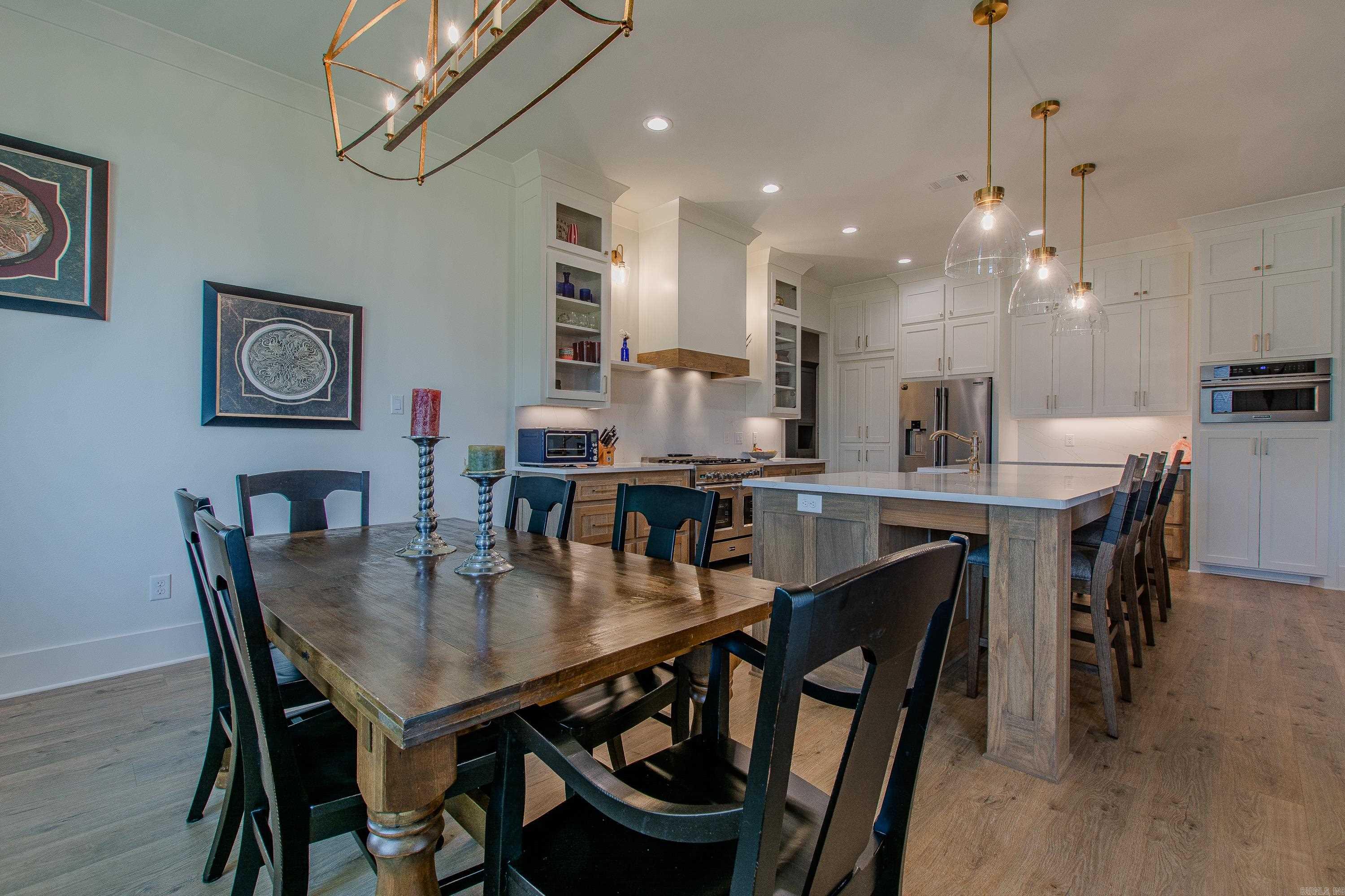 THE POINTE HURRICANE ESTATES - Residential