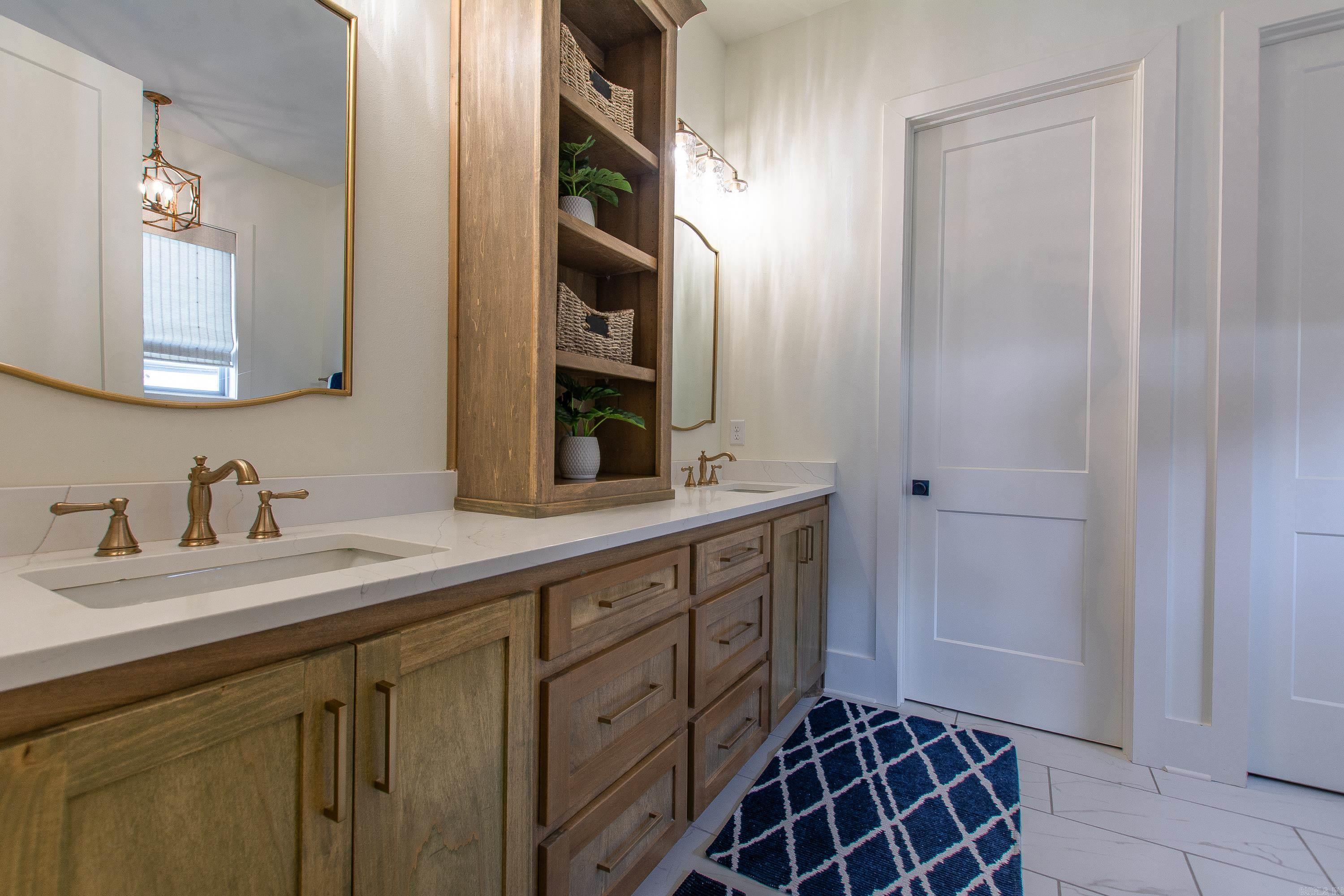 THE POINTE HURRICANE ESTATES - Residential