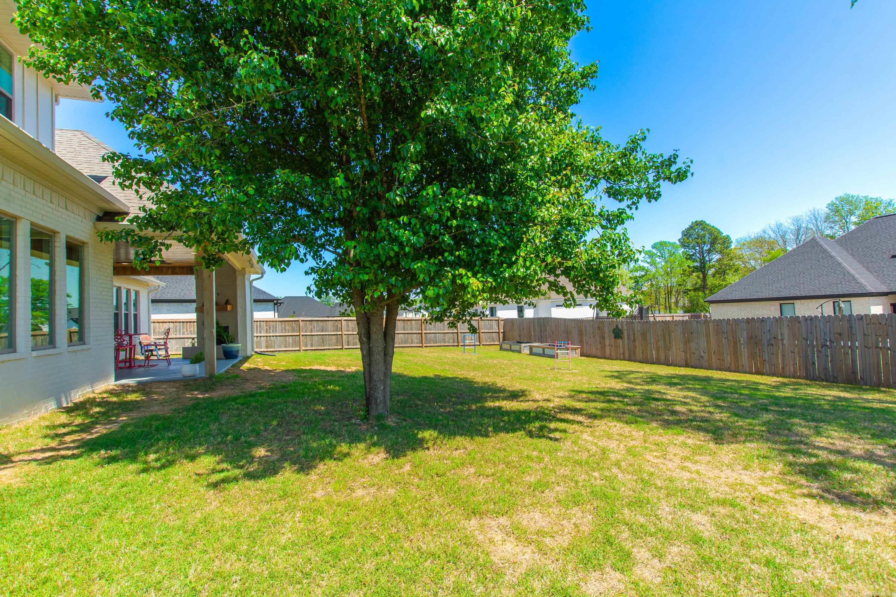 THE POINTE HURRICANE ESTATES - Residential